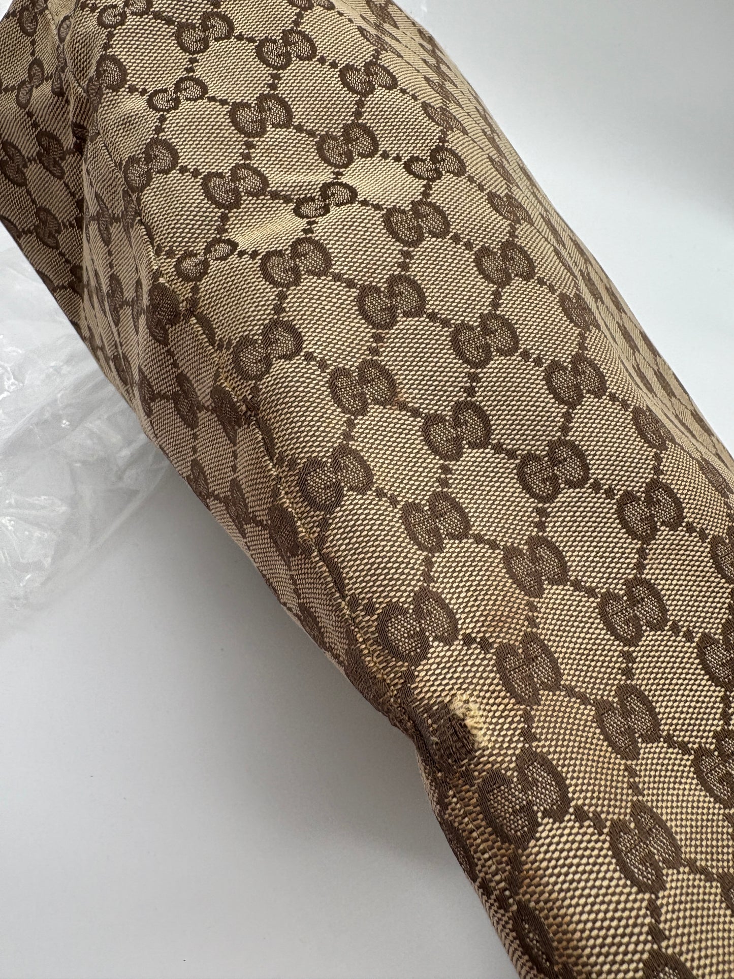 Gucci GG Canvas Handtasche Shoppingtasche
Beige 0021098