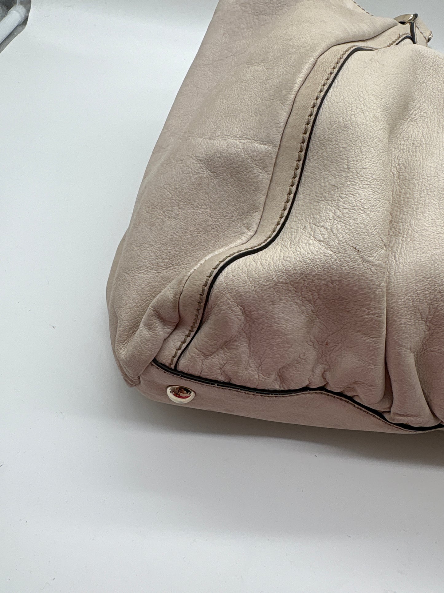 Gucci Abbey Schultertasche aus Leder