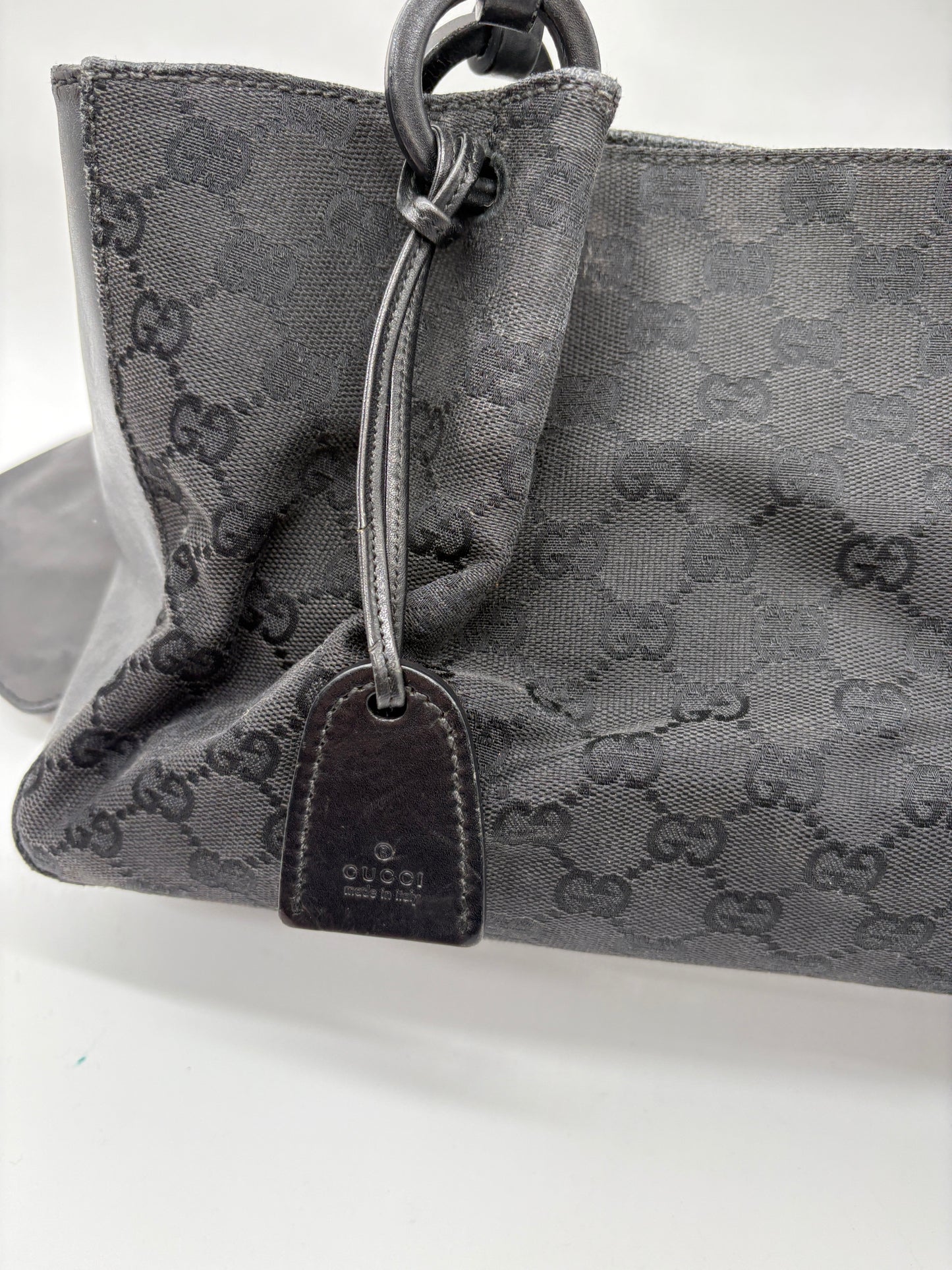 Gucci GG Monogram Canvas Handtasche Schwarz