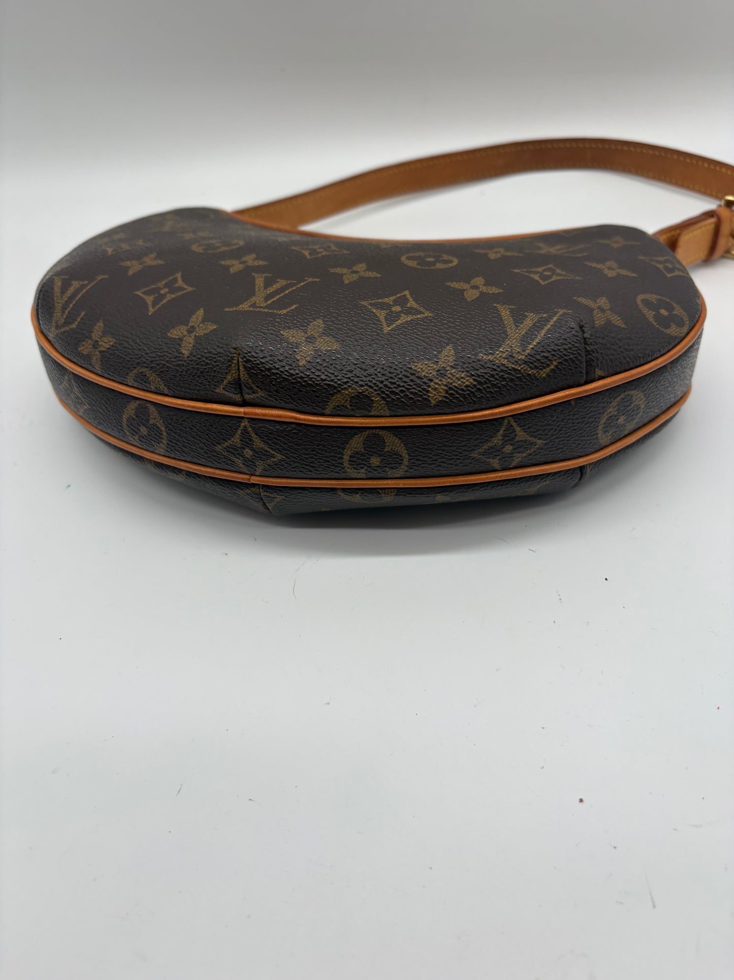 Louis Vuitton Croissant PM Schultertasche Monogram