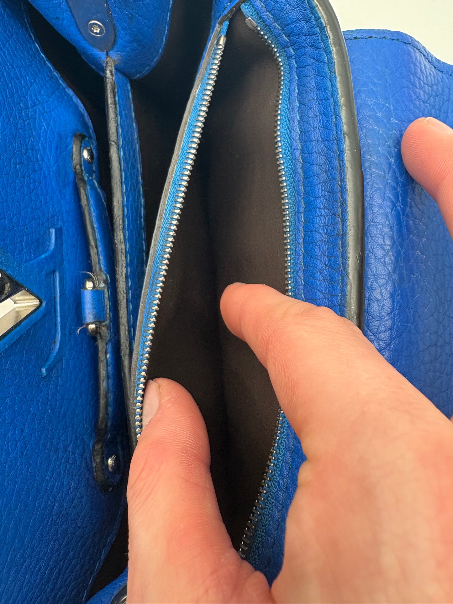 Louis Vuitton Capucines Bb Handtasche blau