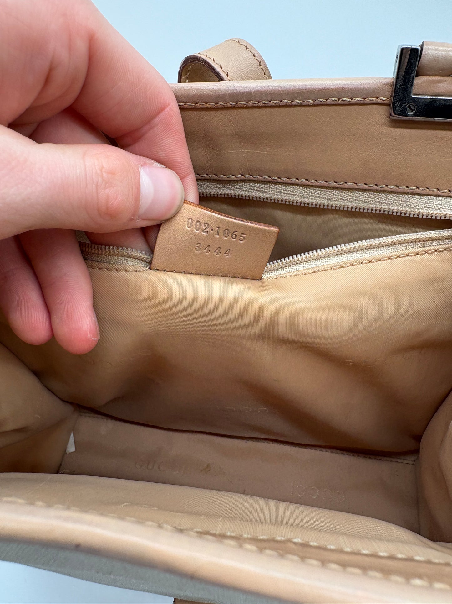 Gucci GG Jackie Handtasche aus Canvas