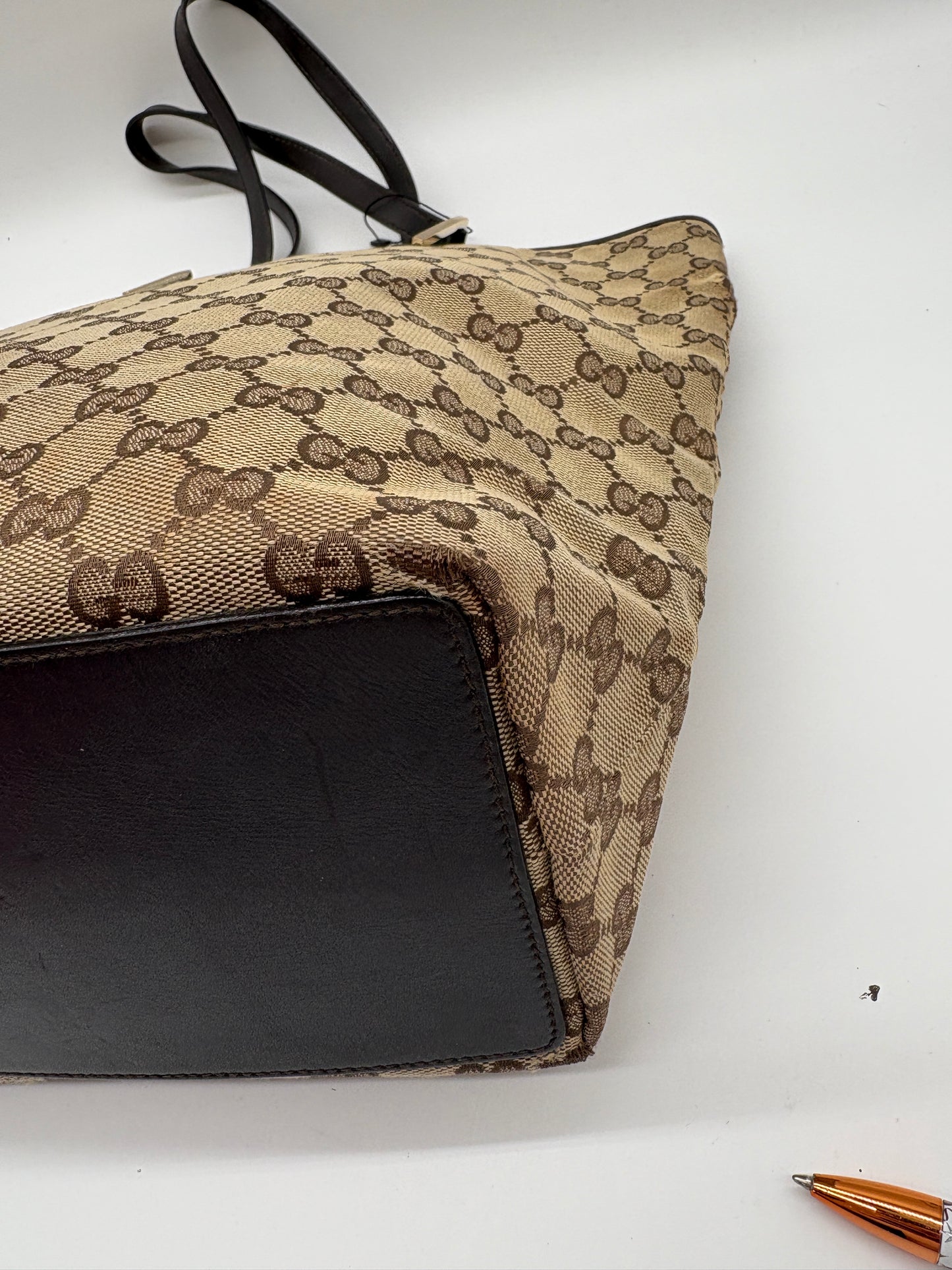 Gucci GG Canvas Handtasche Shoppingtasche
Beige 0021098
