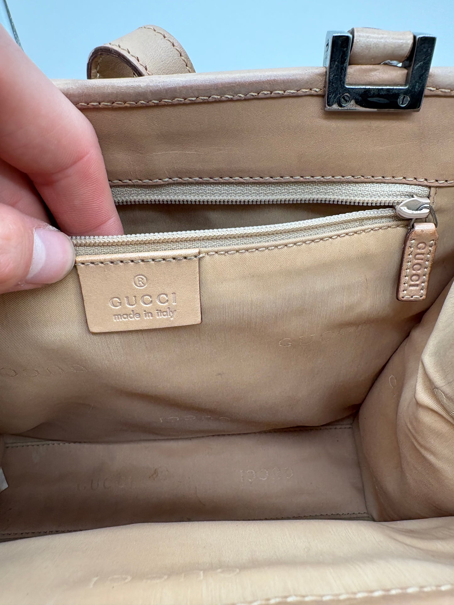 Gucci GG Jackie Handtasche aus Canvas