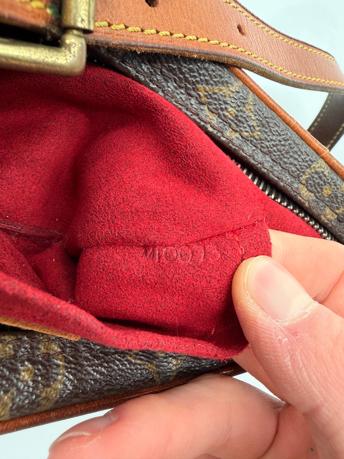 Louis Vuitton Monogram Canvas Croissant PM Handtasche