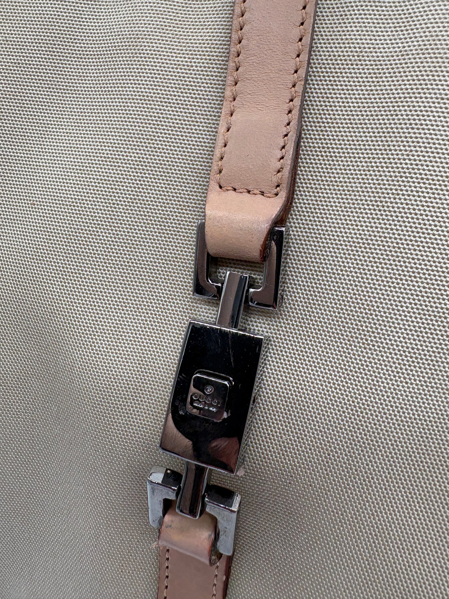 Gucci GG Jackie Handtasche aus Canvas