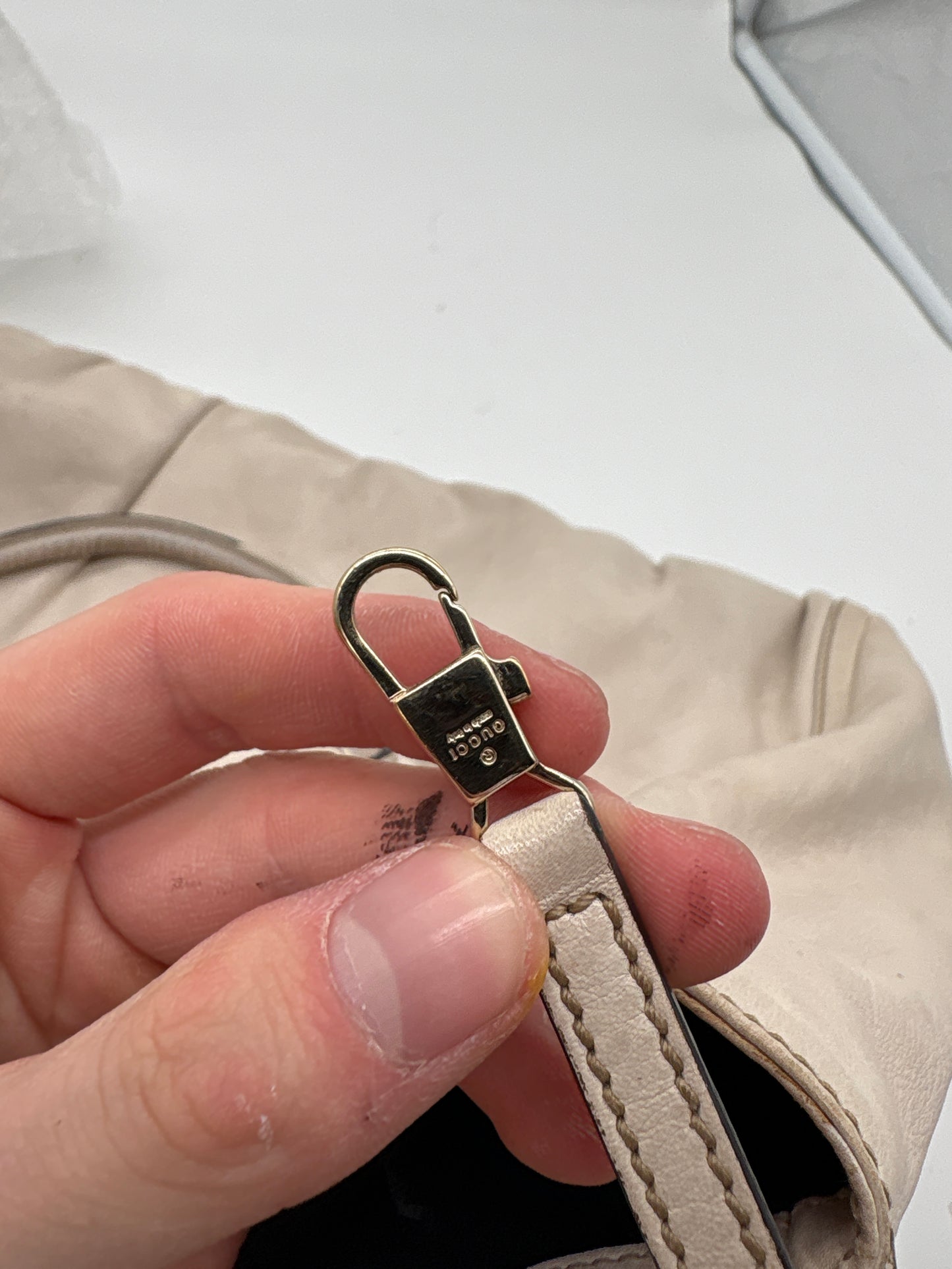 Gucci Abbey Schultertasche aus Leder