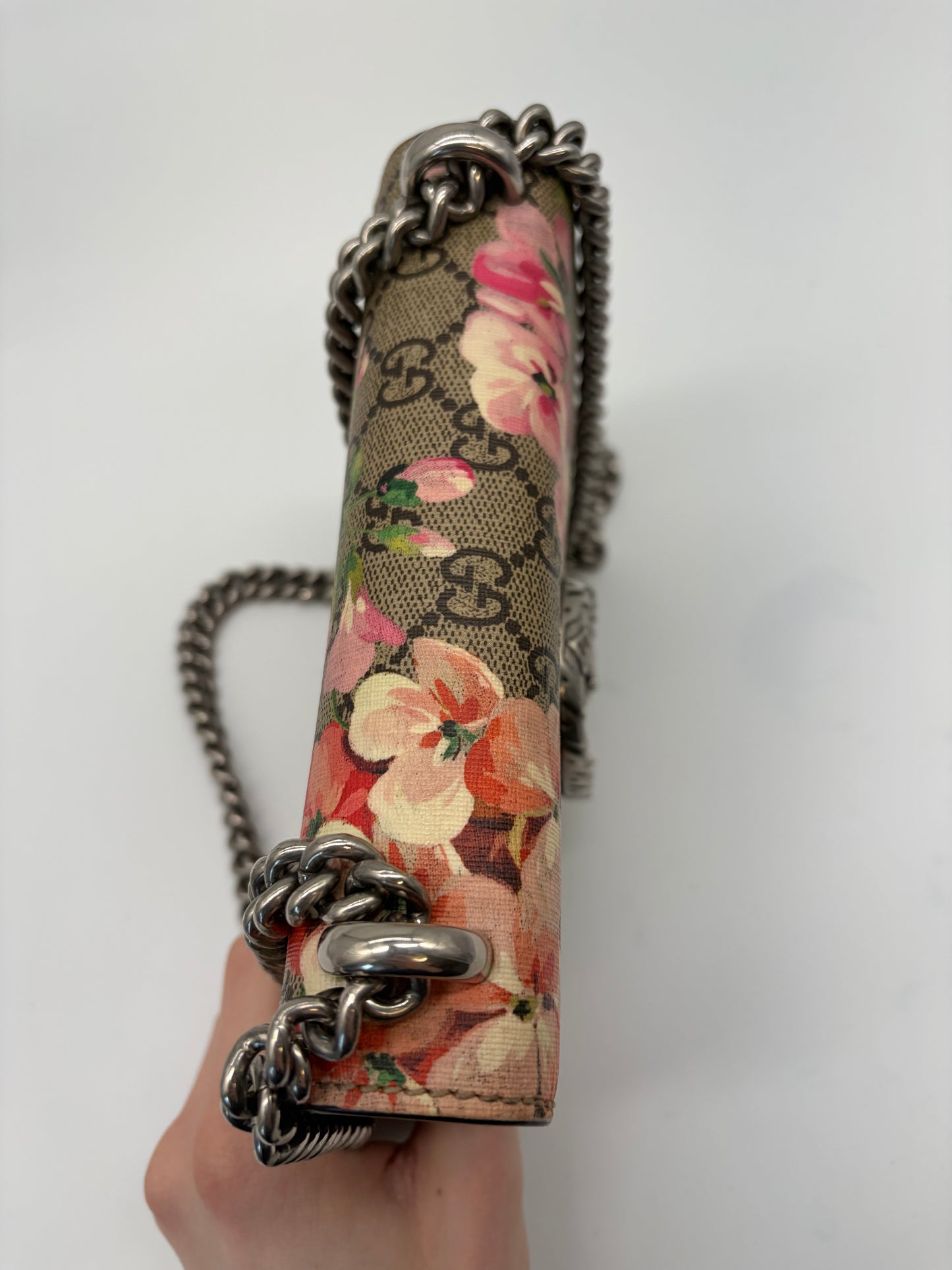 Gucci Dionysus GG Supreme Flora Schultertasche