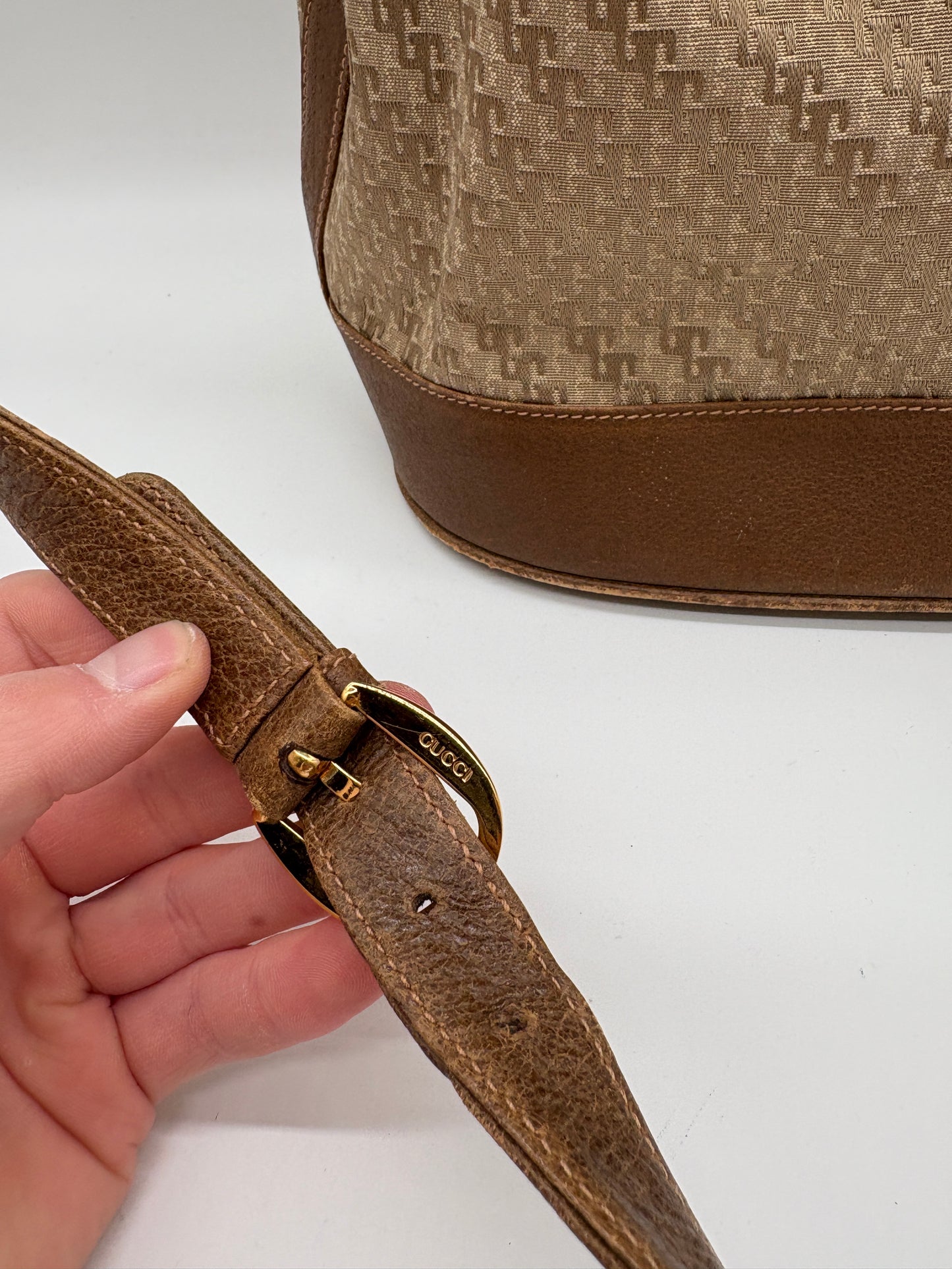 Gucci GG Canvas Web bucket bag Handtasche
Schulter Tasche