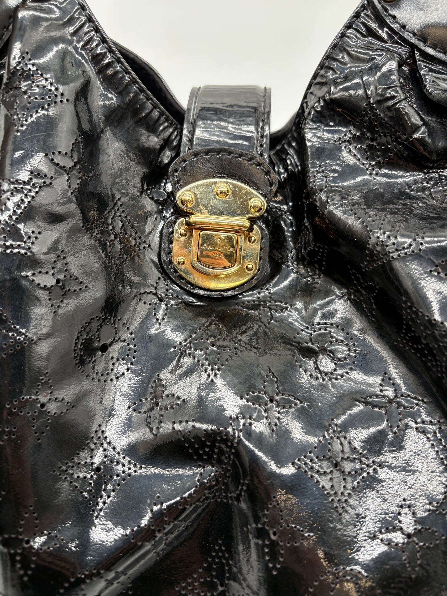 Louis Vuitton Mahina XL Surya Monogram Tasche (schawrze Leder Vintage Designer Handtasche)