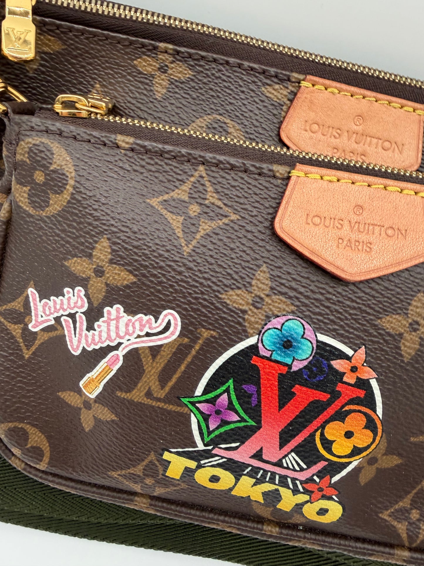 Louis Vuitton Multi Pochette Accessoires My World Tour Special Edition