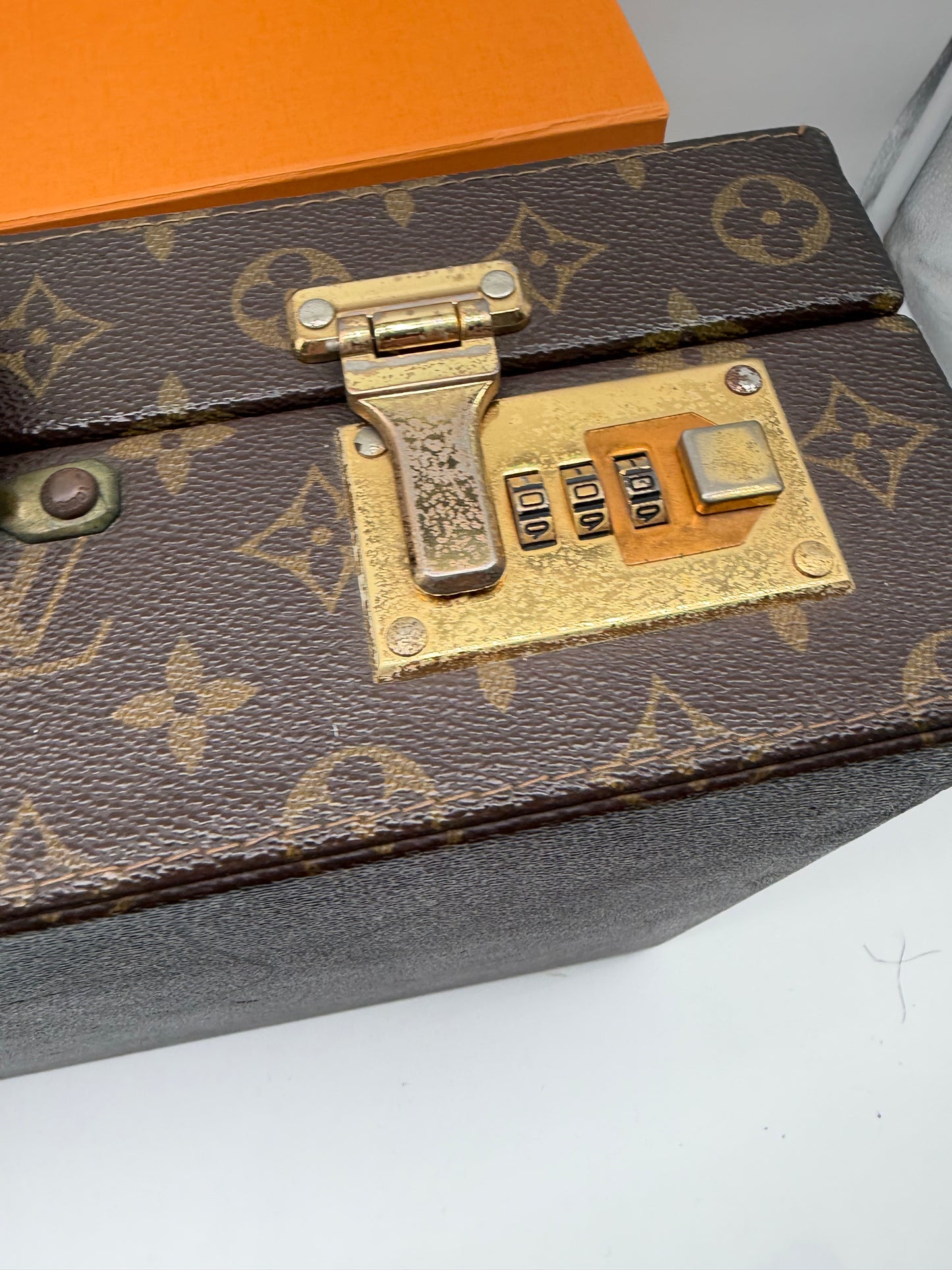 Louis Vuitton Crusher Trunk Monogram Koffer