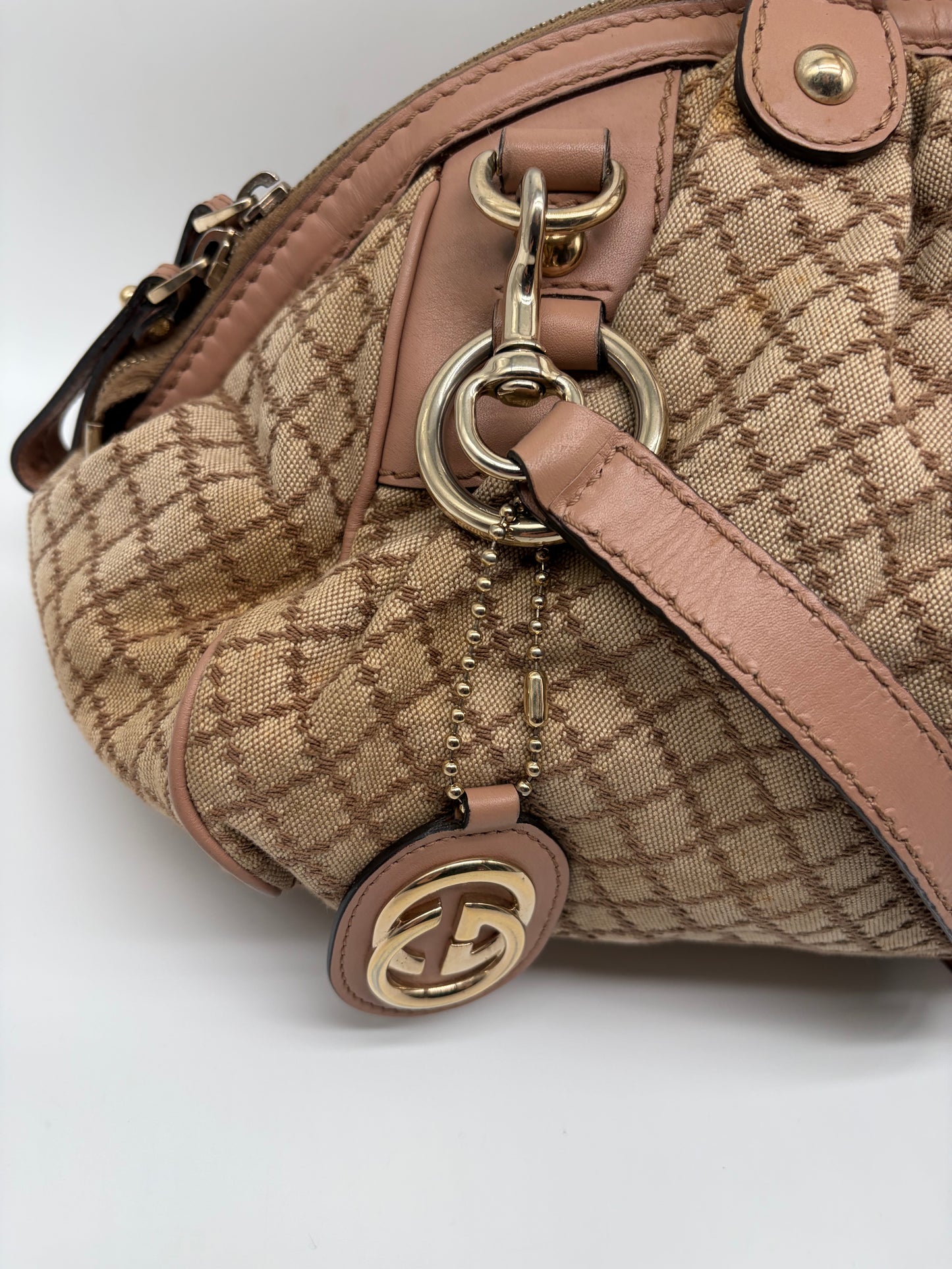 Gucci Diamante Canvas Handtasche Pre-Loved