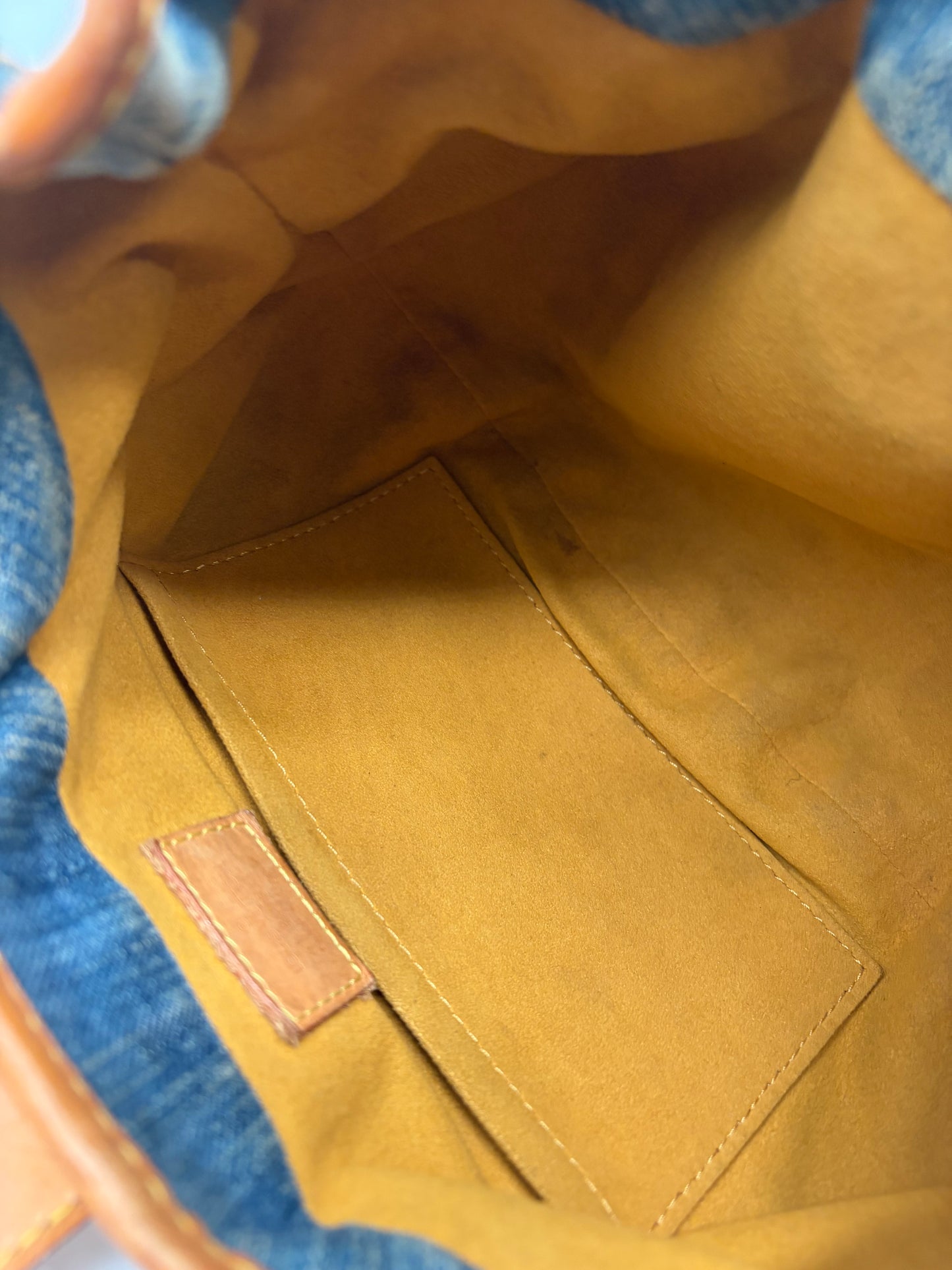 Louis Vuitton Pleaty Monogram Denim Handtasche