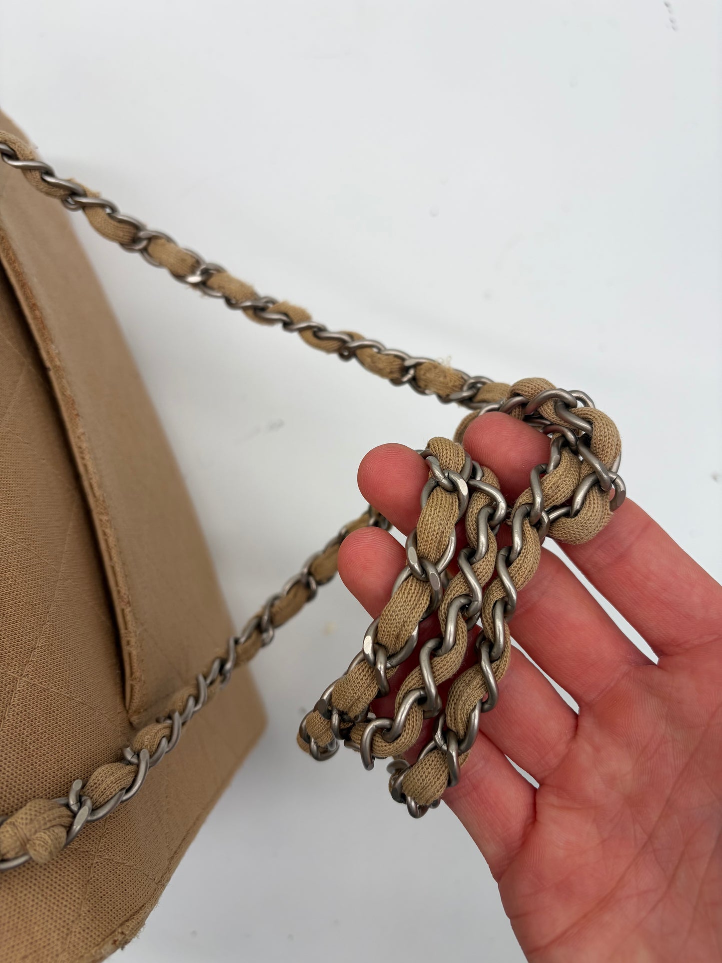 Chanel Matelassé Flap Baumwolle Schultertasche – Beige