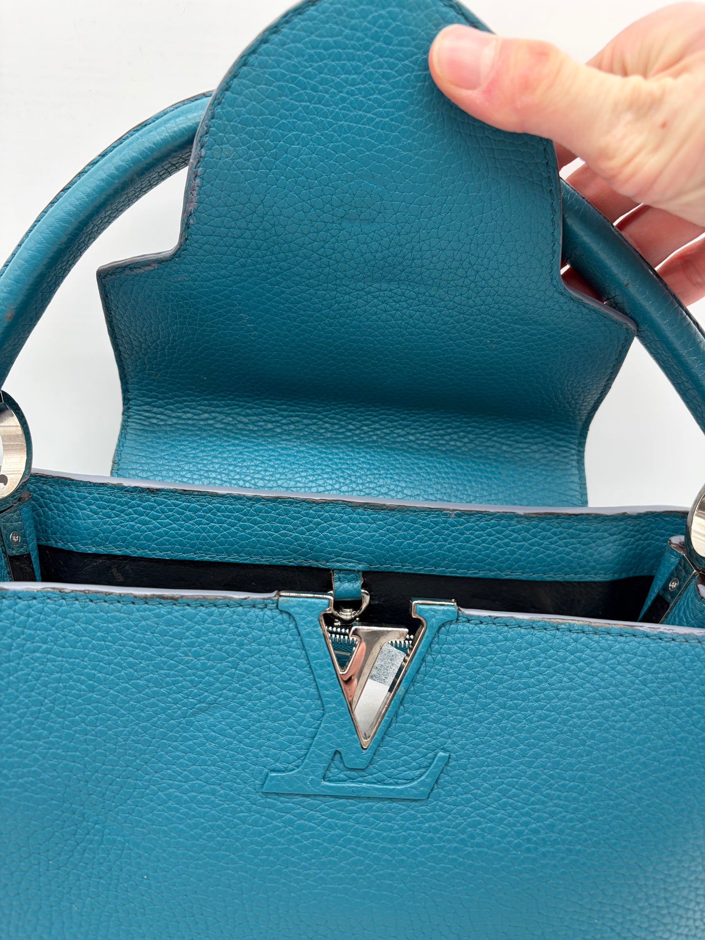 Louis Vuitton Capucines MM Handtasche