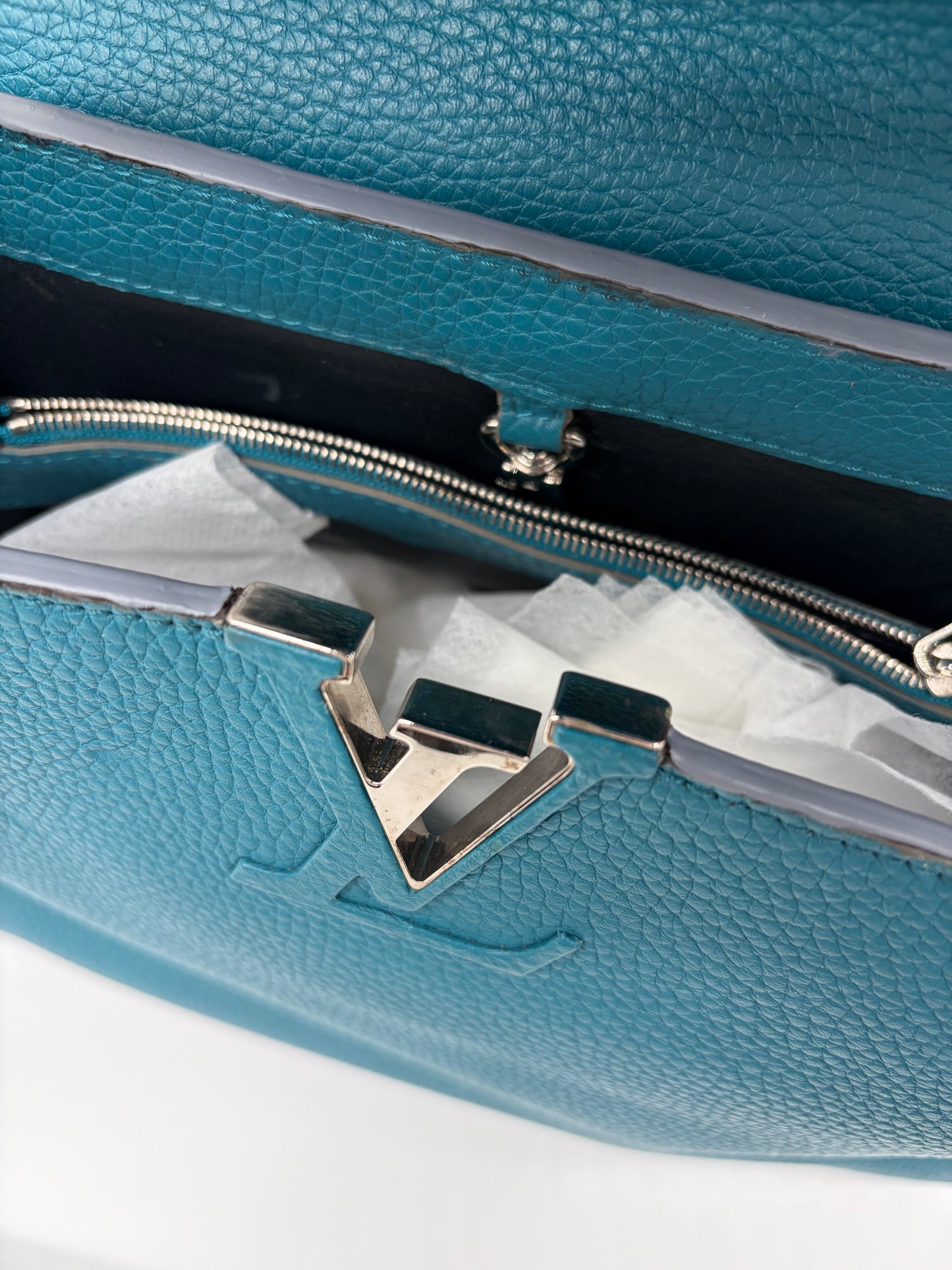 Louis Vuitton Capucines MM Handtasche