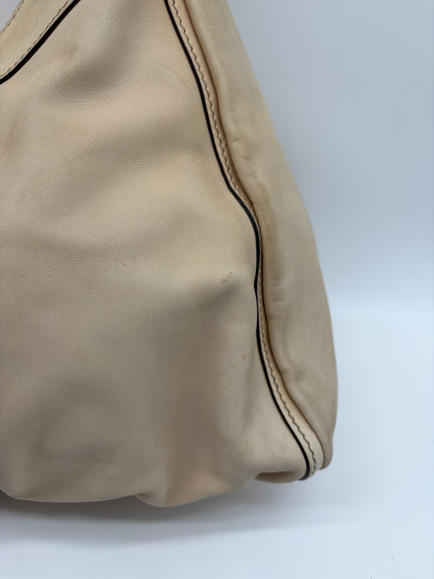 Gucci Abbey D-Ring Hobo Bag Leder Beige – Vintage