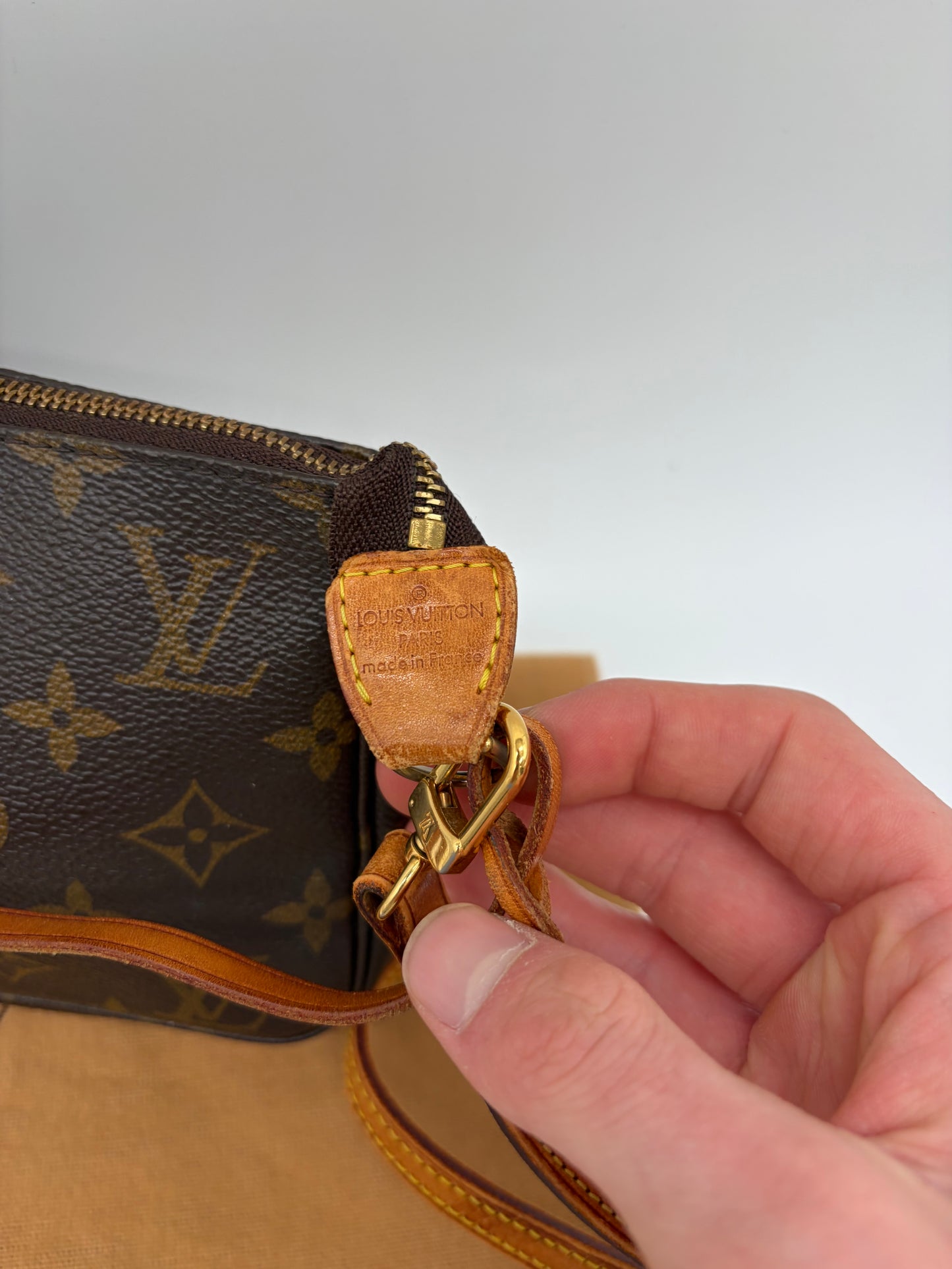 Louis Vuitton 2-in-1 Pochette Accessoires – Monogram Canvas-Tasche