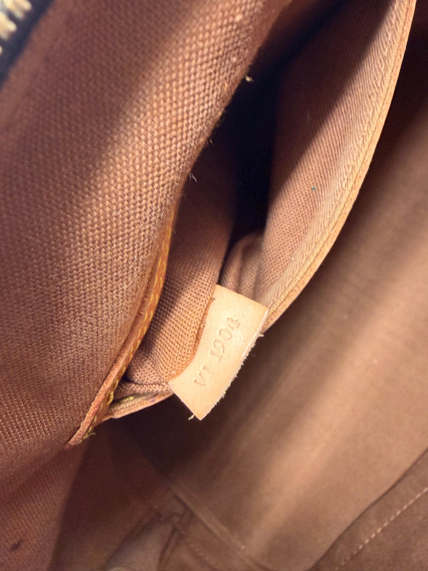 Louis Vuitton Alma PM Monogram Handtasche