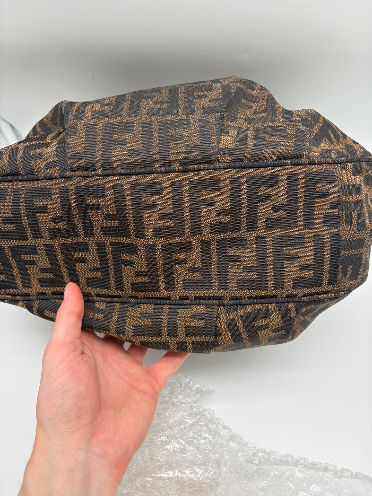 Fendi Tobacco Zucca Print Canvas Mia Hobo Handtasche