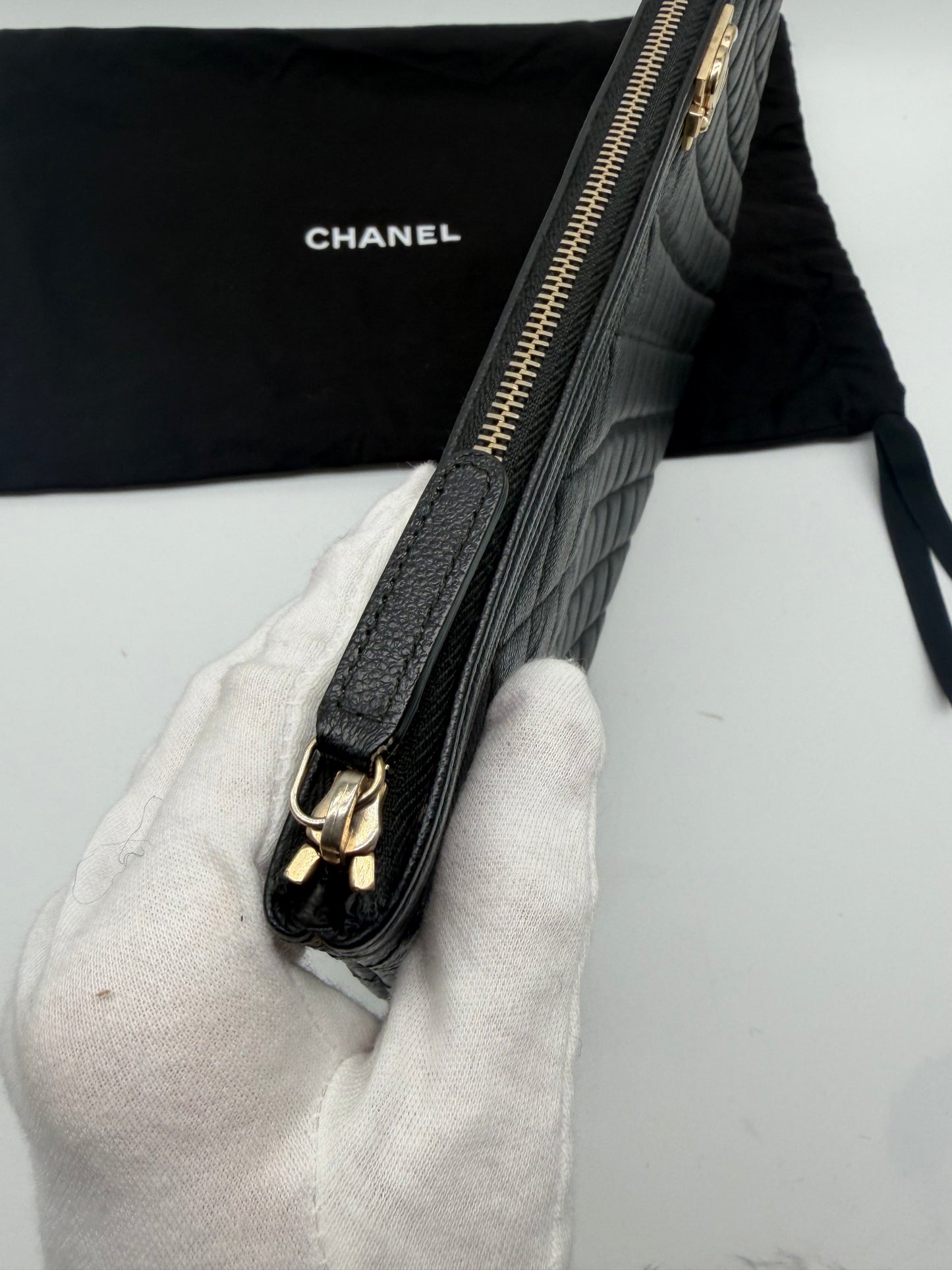 Chanel Large Boy Clutch Caviarleder schwarz GHW