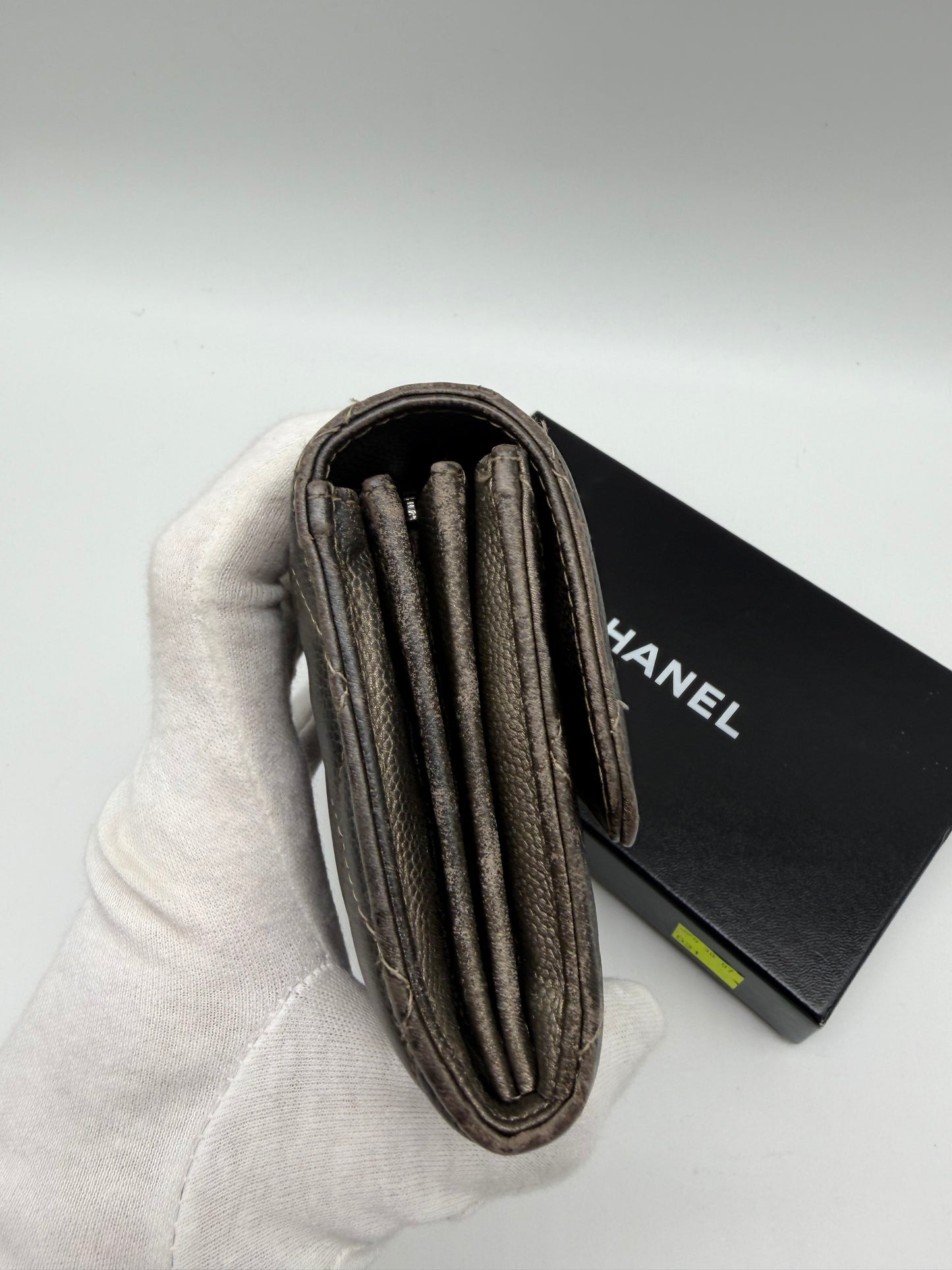 Chanel Caviar Matelasse Long Wallet Bronze/ Braun