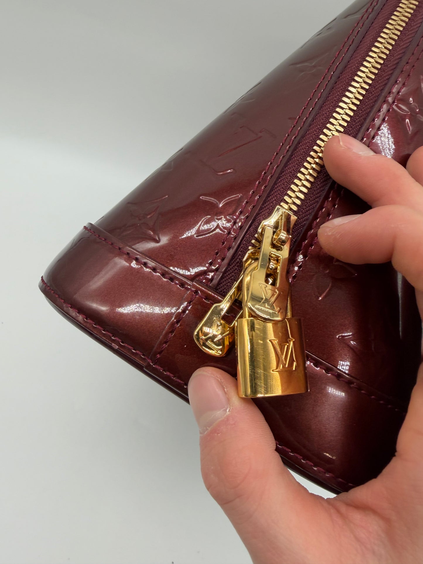 Louis Vuitton Monogram Vernis Alma PM Handtasche