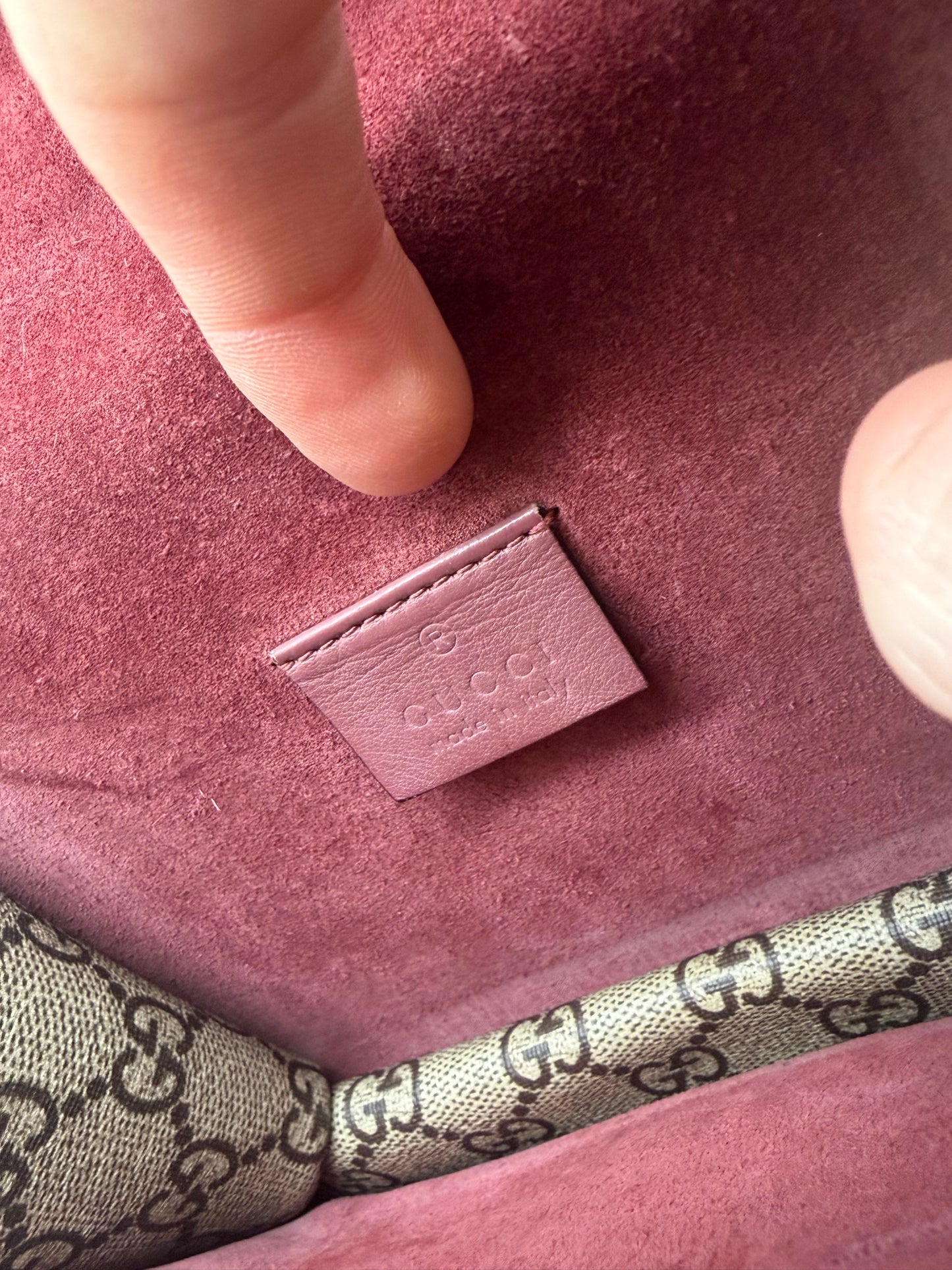 Gucci Dionysus GG Supreme Flora Schultertasche