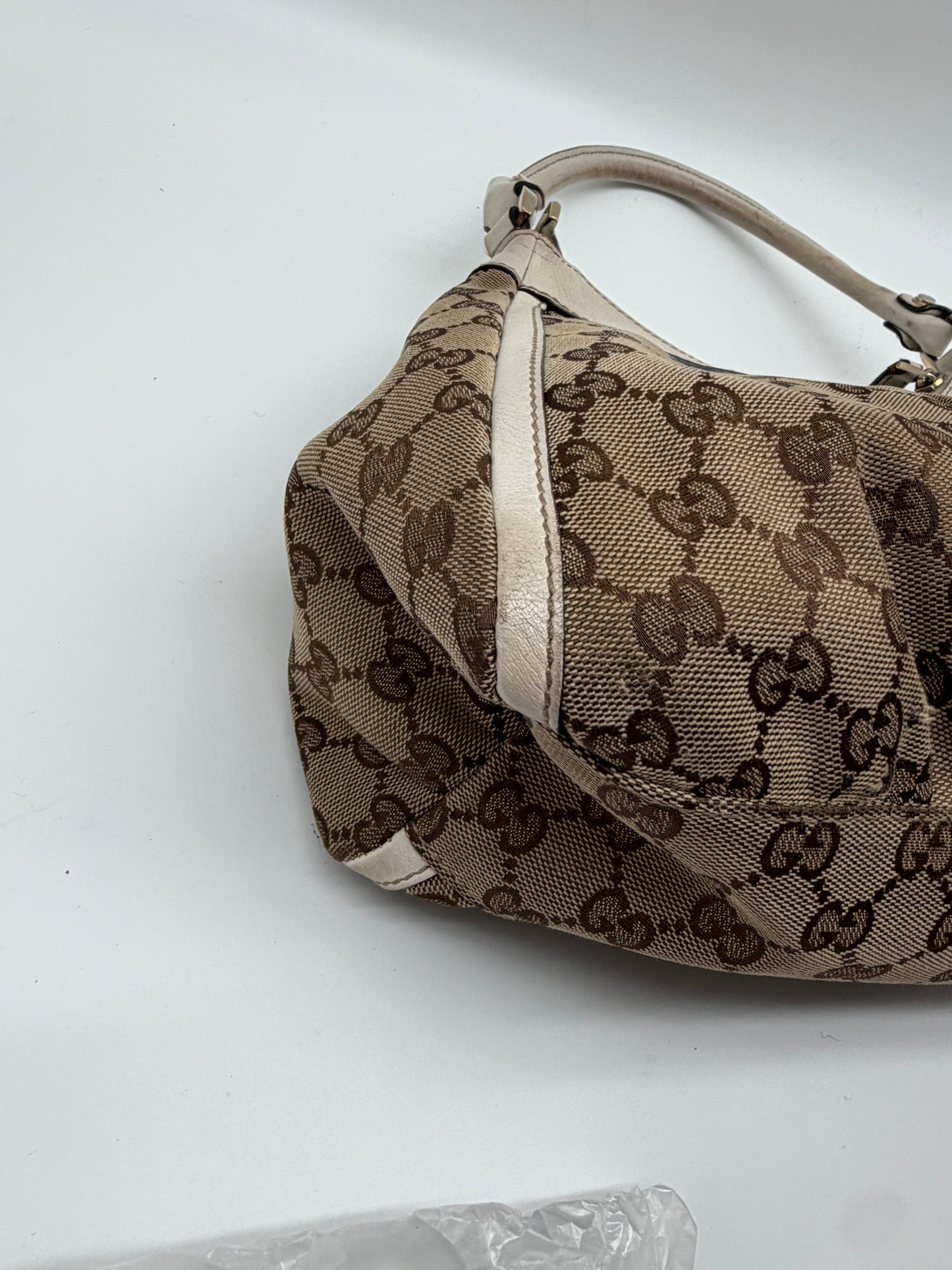 Gucci Abbey D-Ring Schultertasche beige creme