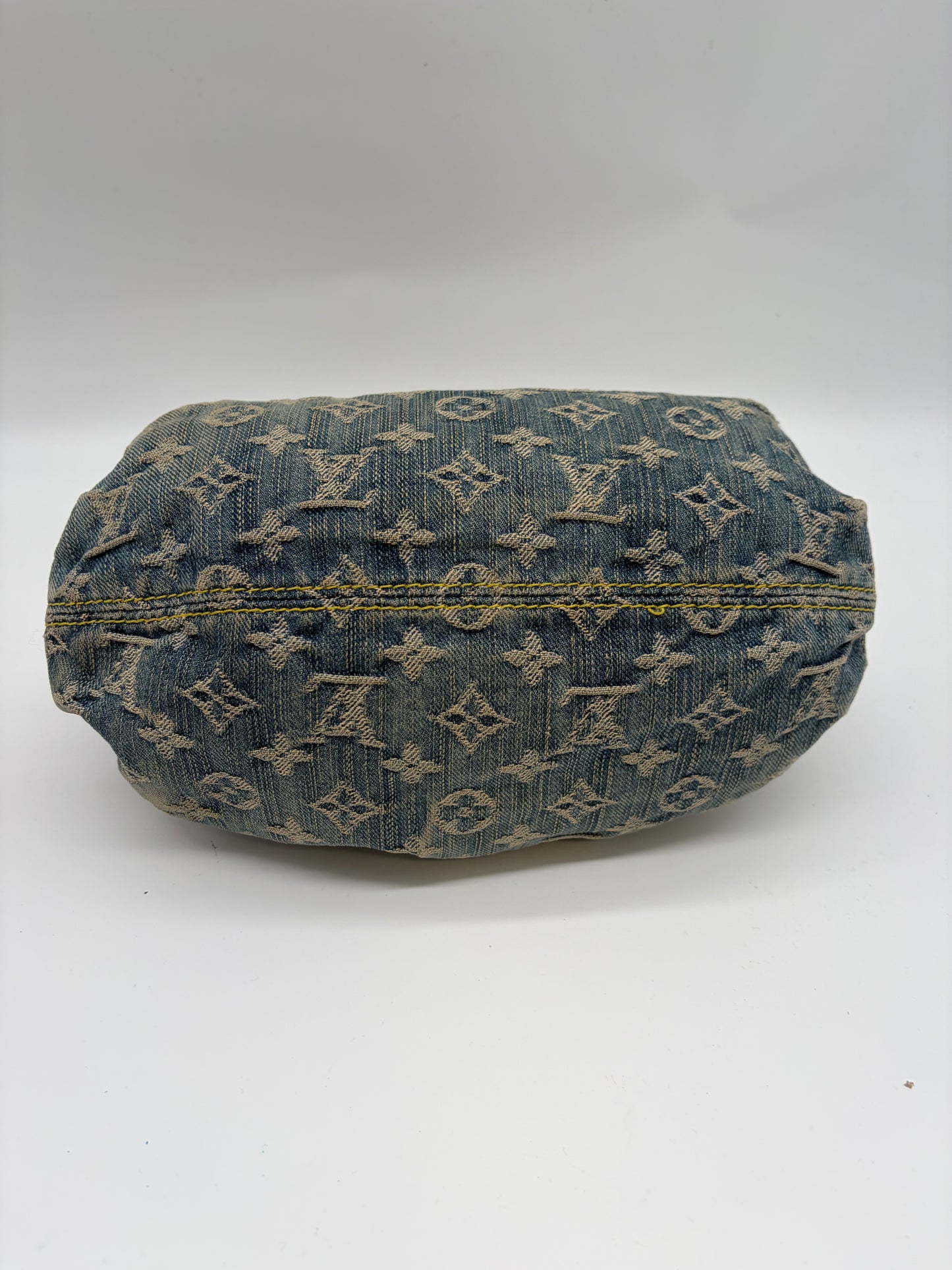 Louis Vuitton Pleaty Monogram Denim Handtasche