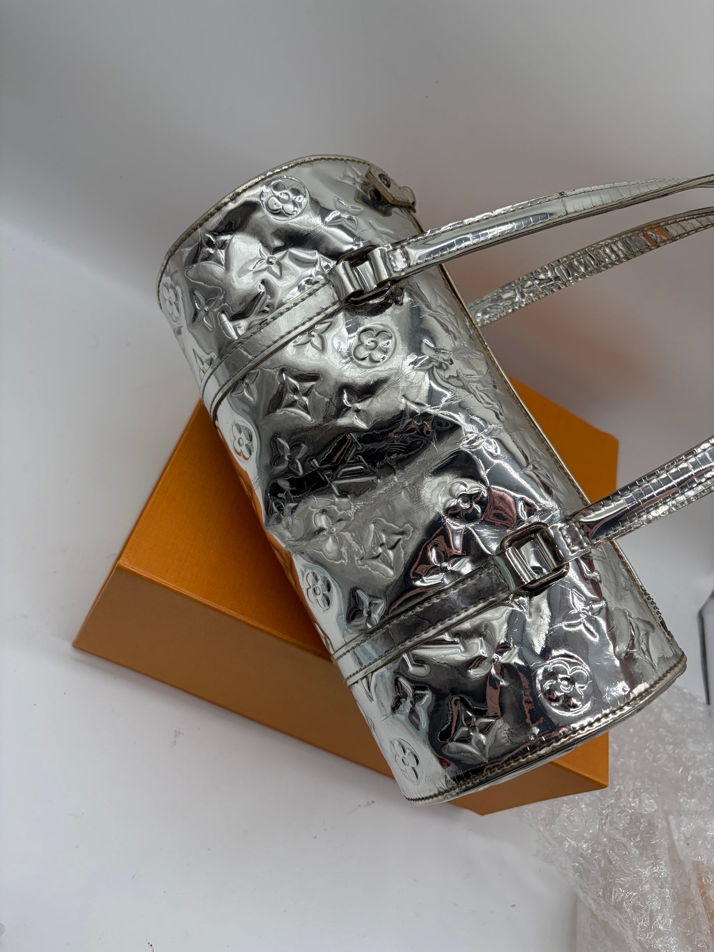 Louis Vuitton Miroir Papillon Handtasche Silber