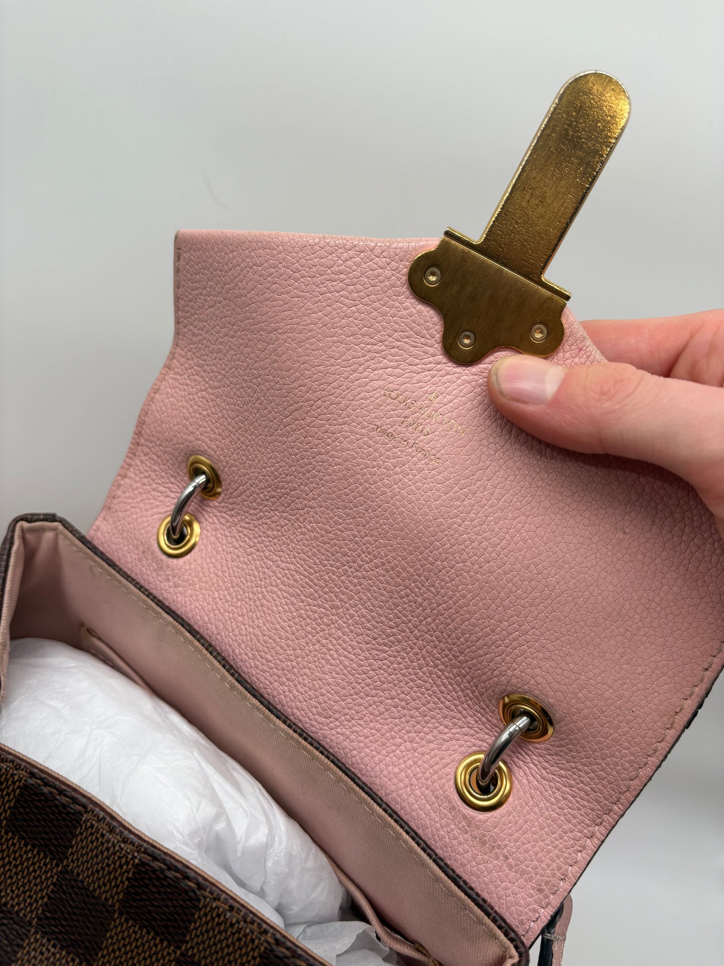 Louis Vuitton Damier Ebene Clapton Rucksack braun pink