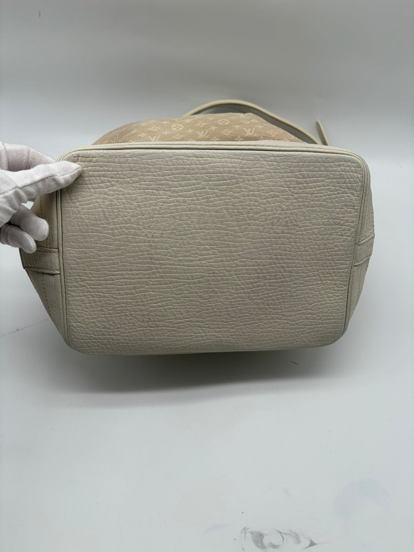 Louis Vuitton Monogram Mini Lin Noé Weiß