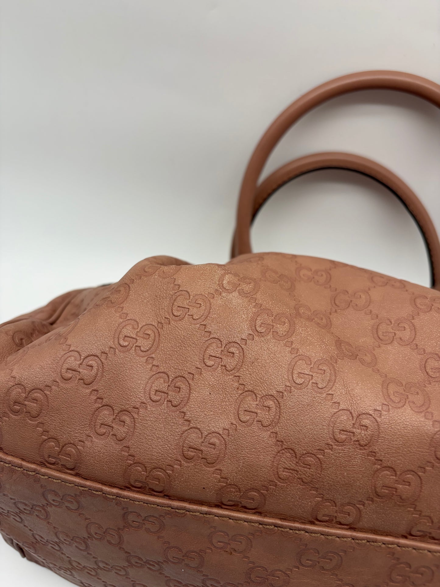 Gucci Sukey Satchel Nude Rosa Schultertasche