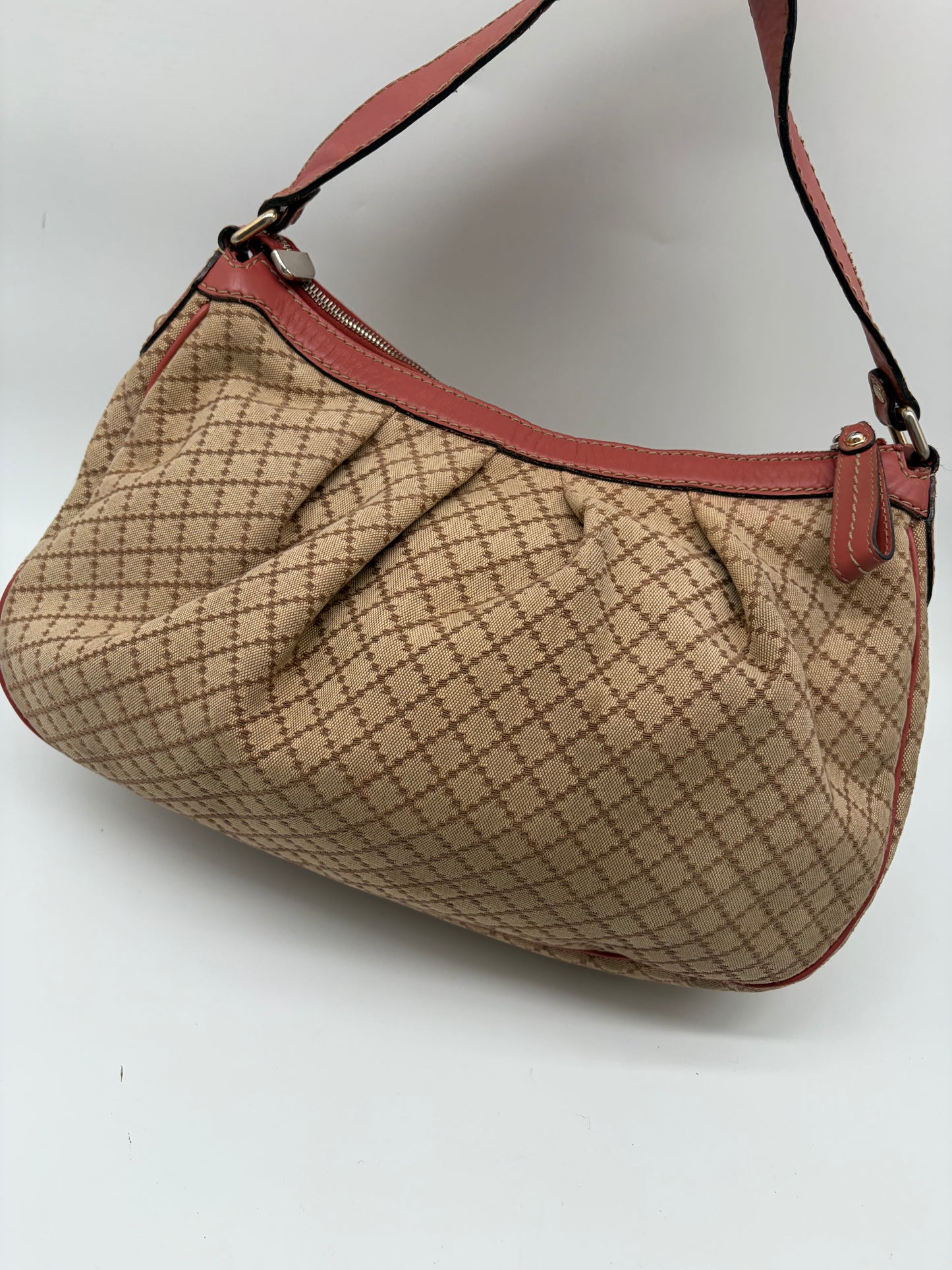 Gucci Diamante Sukey Shoulder Bag Beige Lachsfarbenes Leder