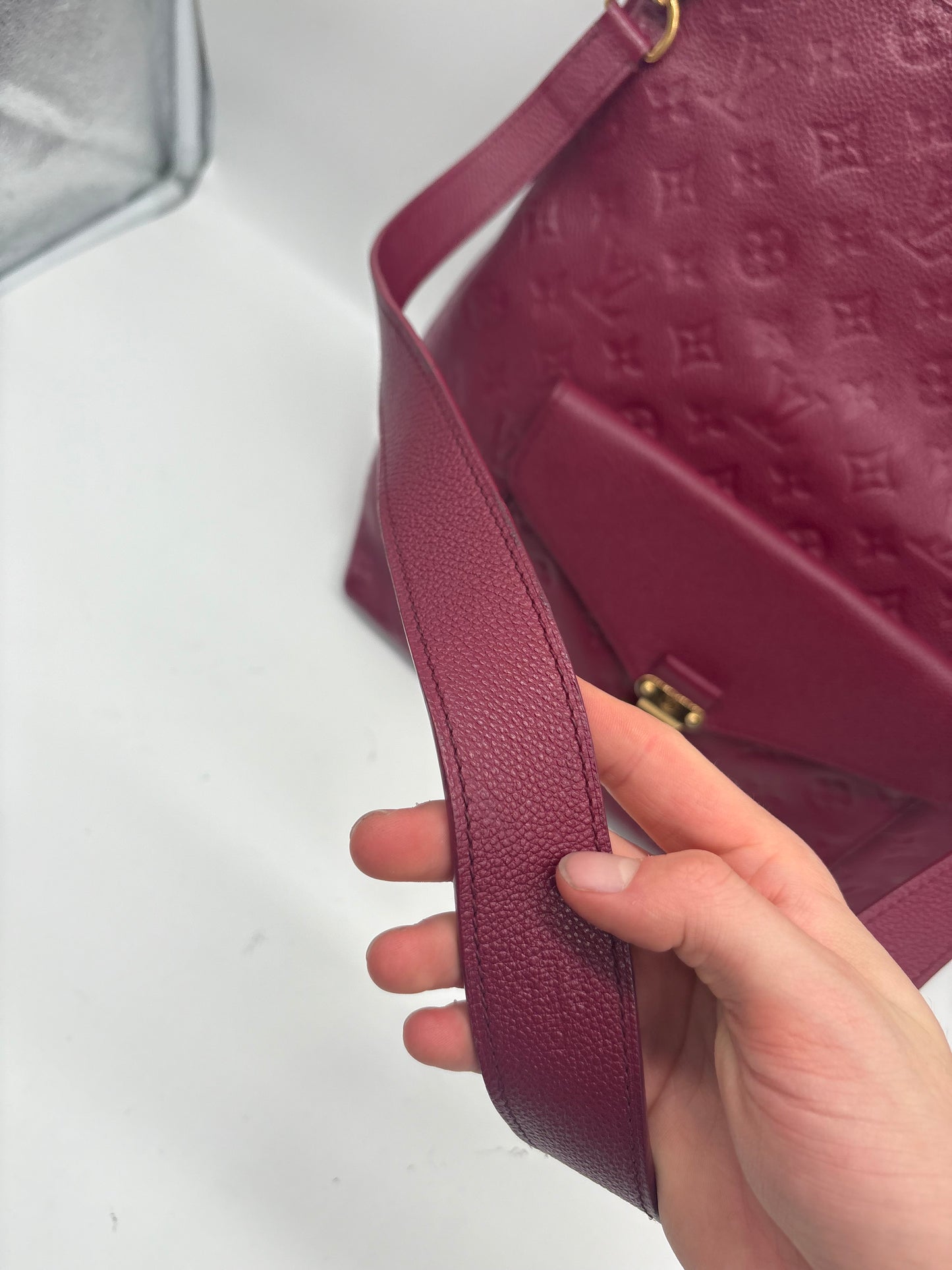 Louis Vuitton Monogram Empreinte Métis Hobo Handtasche Bordeaux