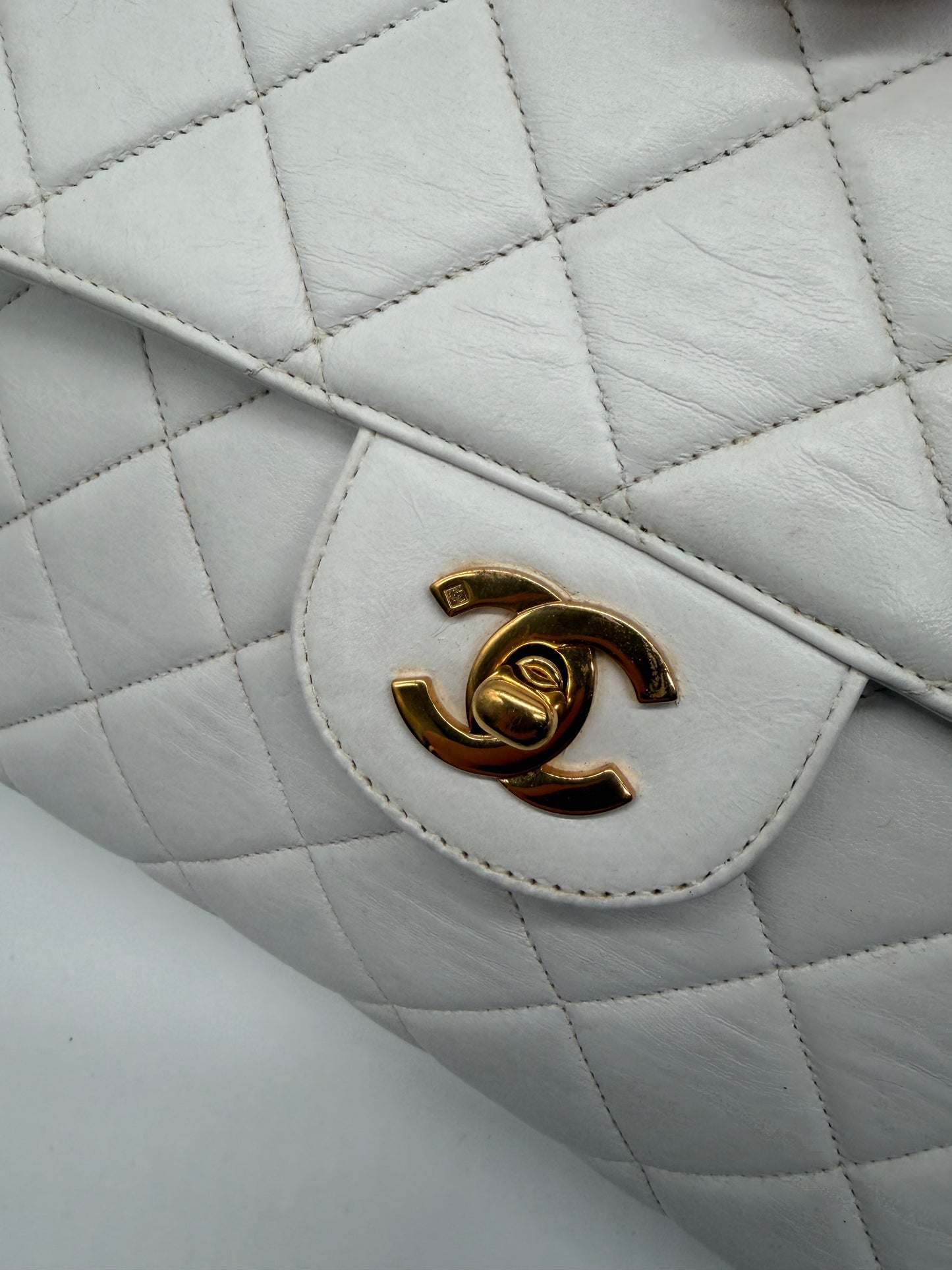 Chanel Matelassé Doppeltes Schultertasche/ Double Face Flap Weiß