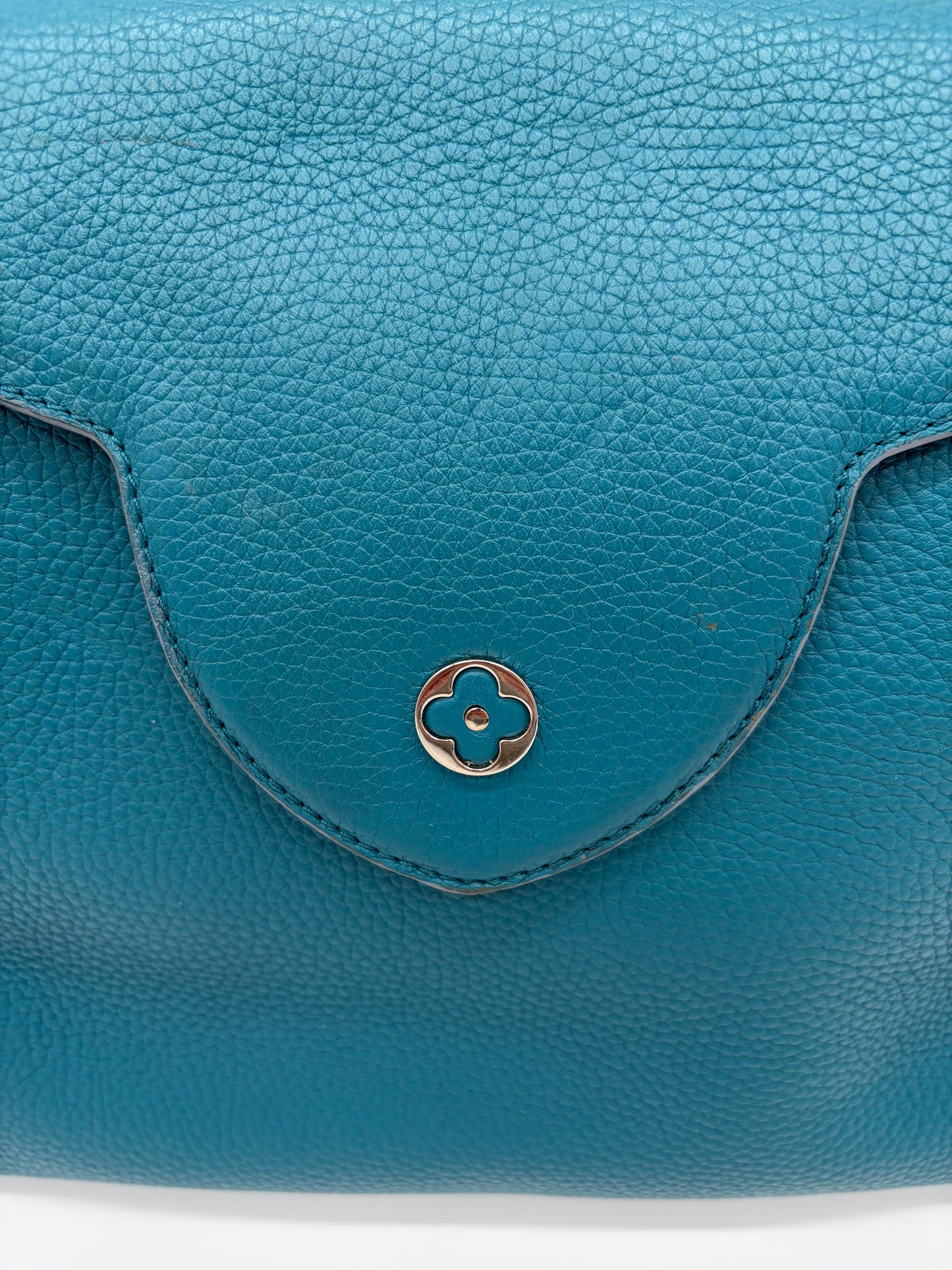 Louis Vuitton Capucines MM Handtasche