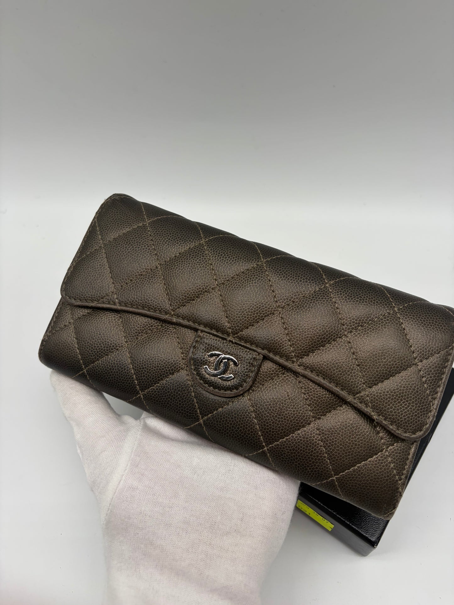 Chanel Caviar Matelasse Long Wallet Bronze/ Braun