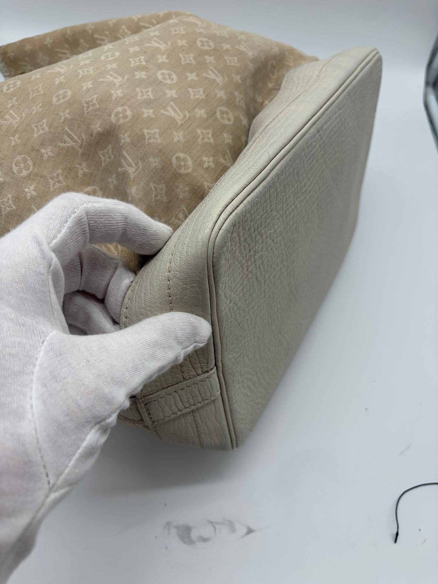 Louis Vuitton Monogram Mini Lin Noé Weiß
