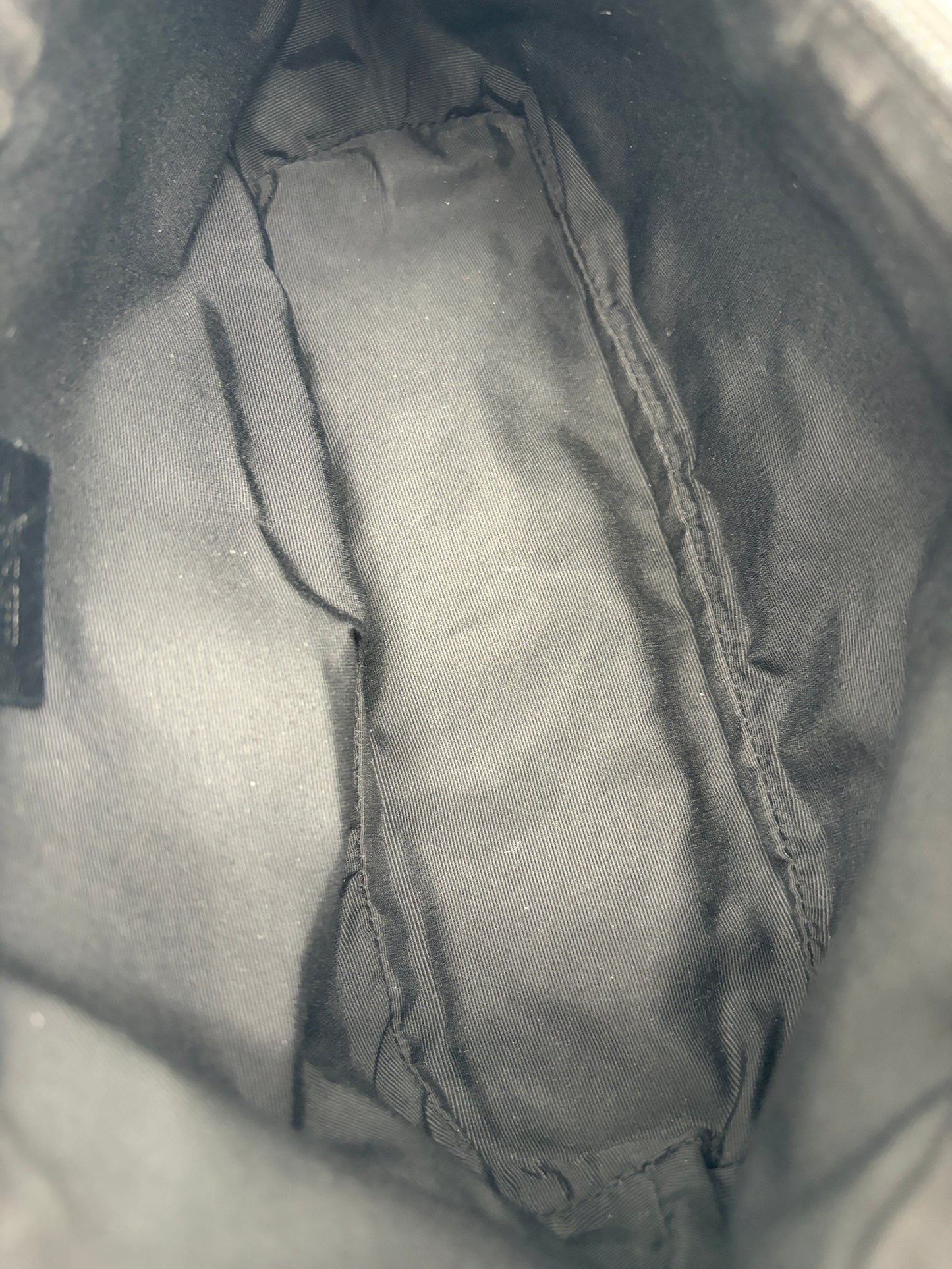 Gucci Canvas Boat Pochette Schwarz Canvas