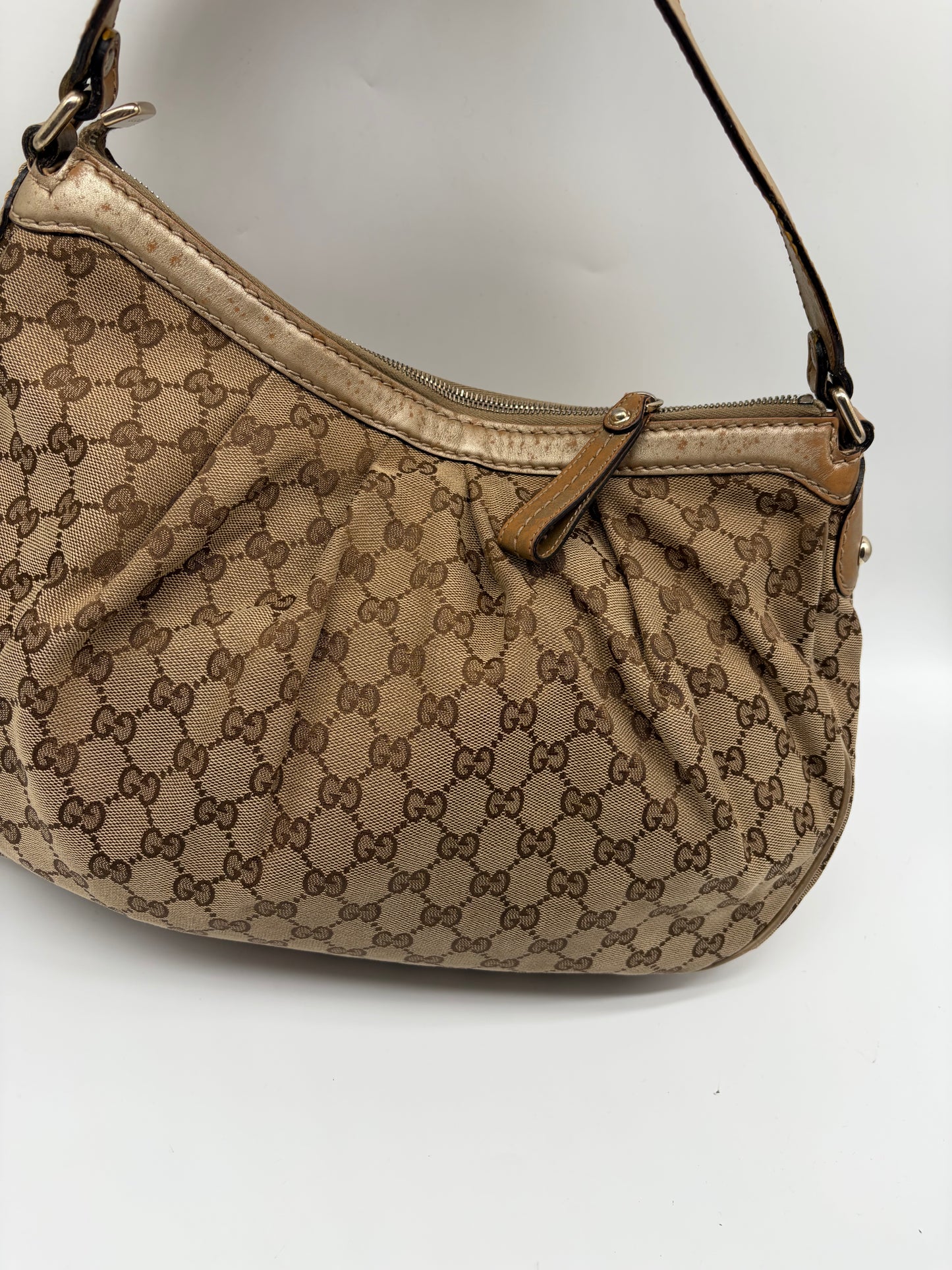 Gucci Sukey Medium Hobo Bag braunbeige goldene Handtasche