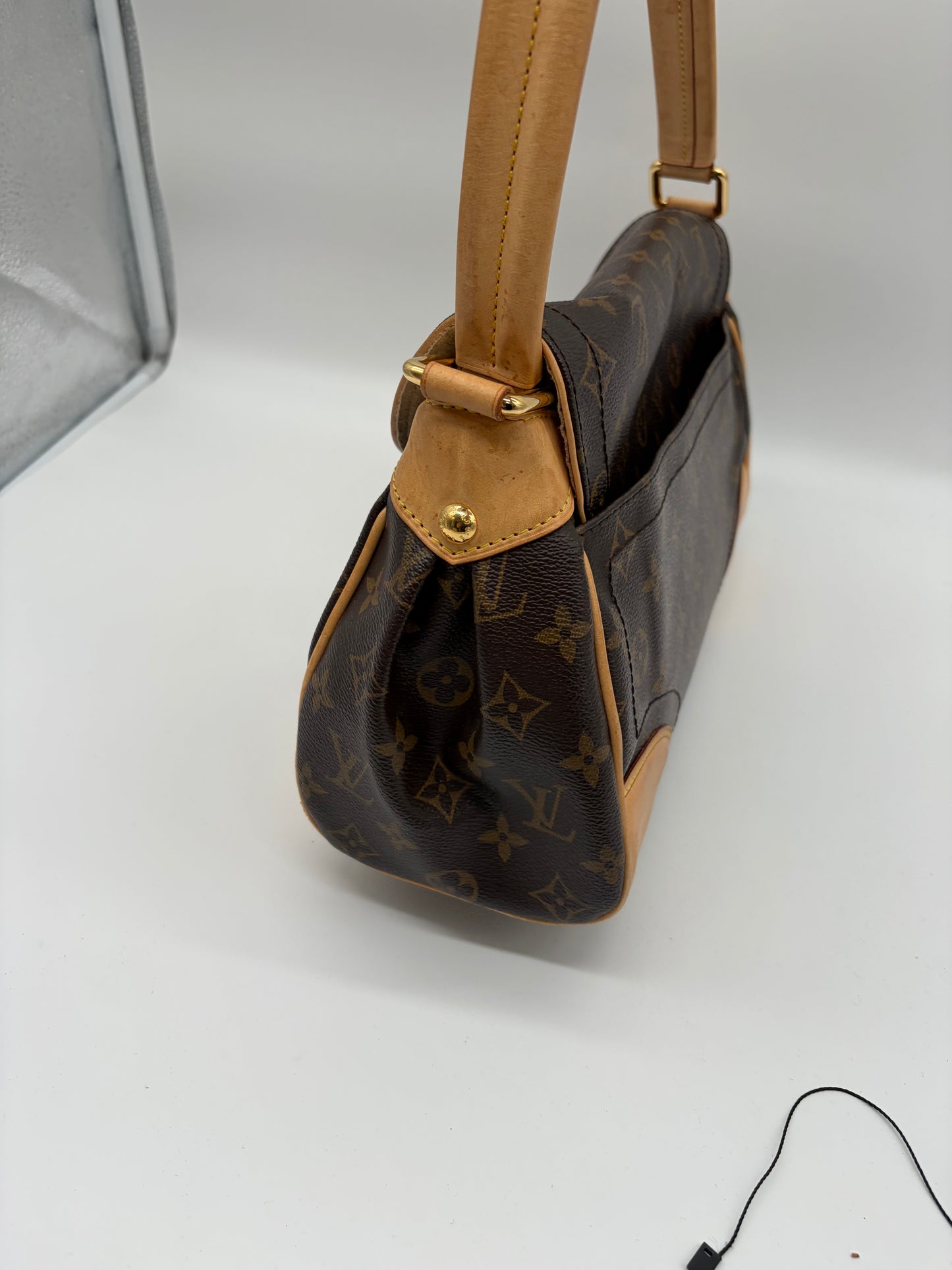 Louis Vuitton Monogram Beverly MM Schultertasche