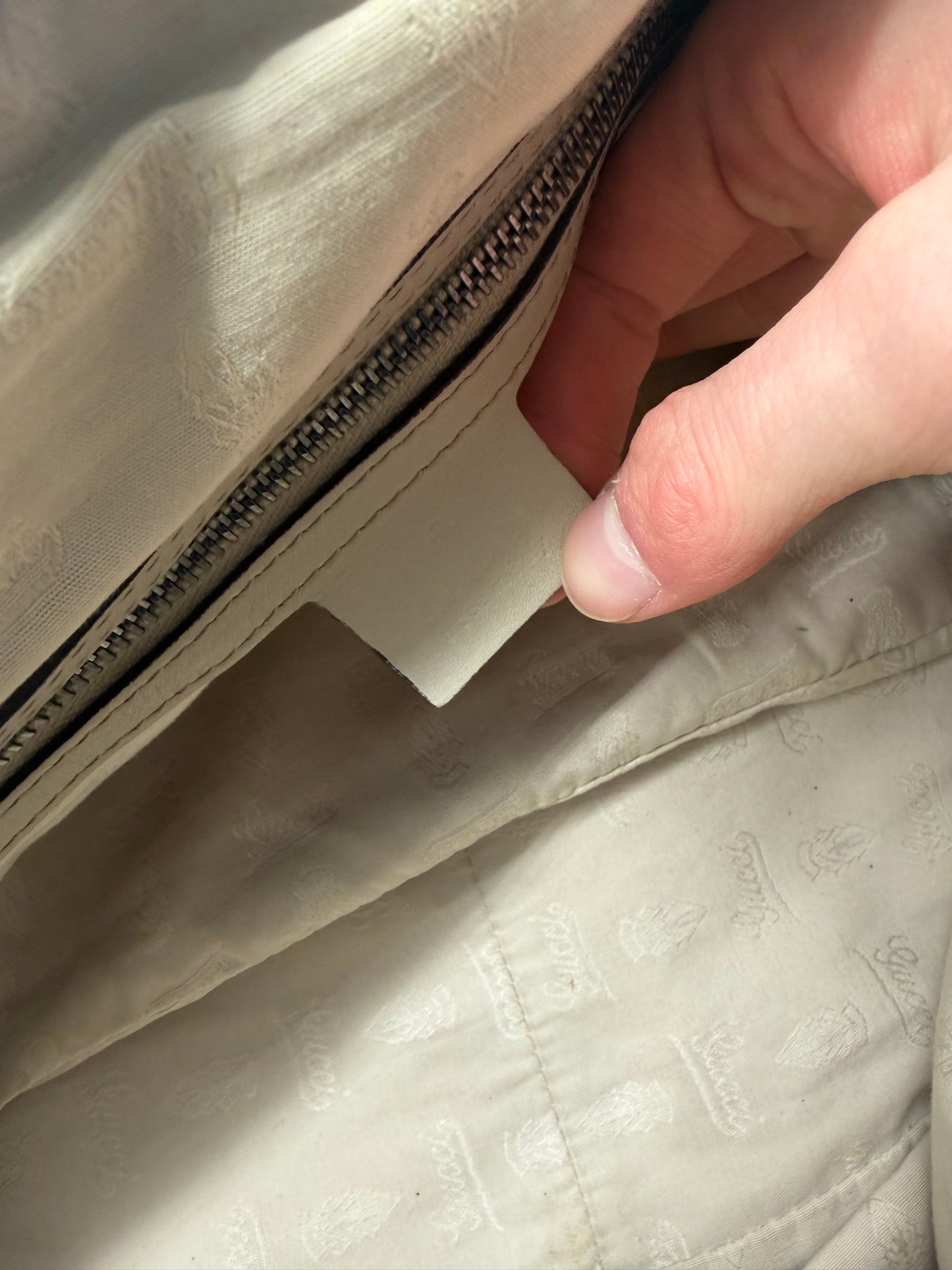 Gucci Icon Bit  Guccissima Handtasche weiß