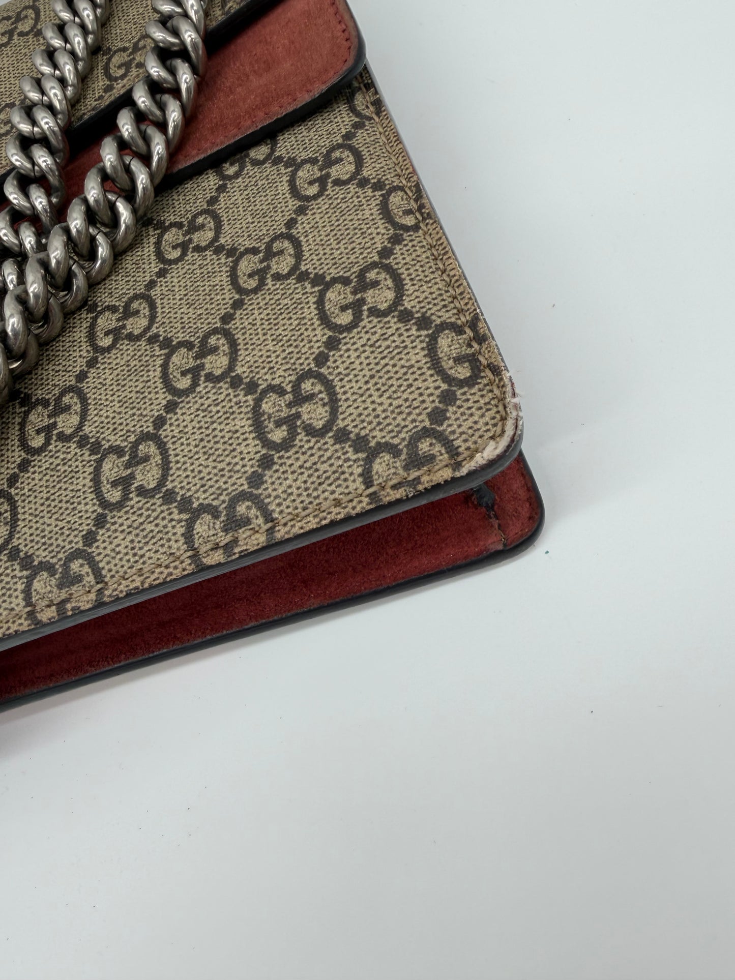 Gucci Dionysus GG Supreme Blumen Schultertasche