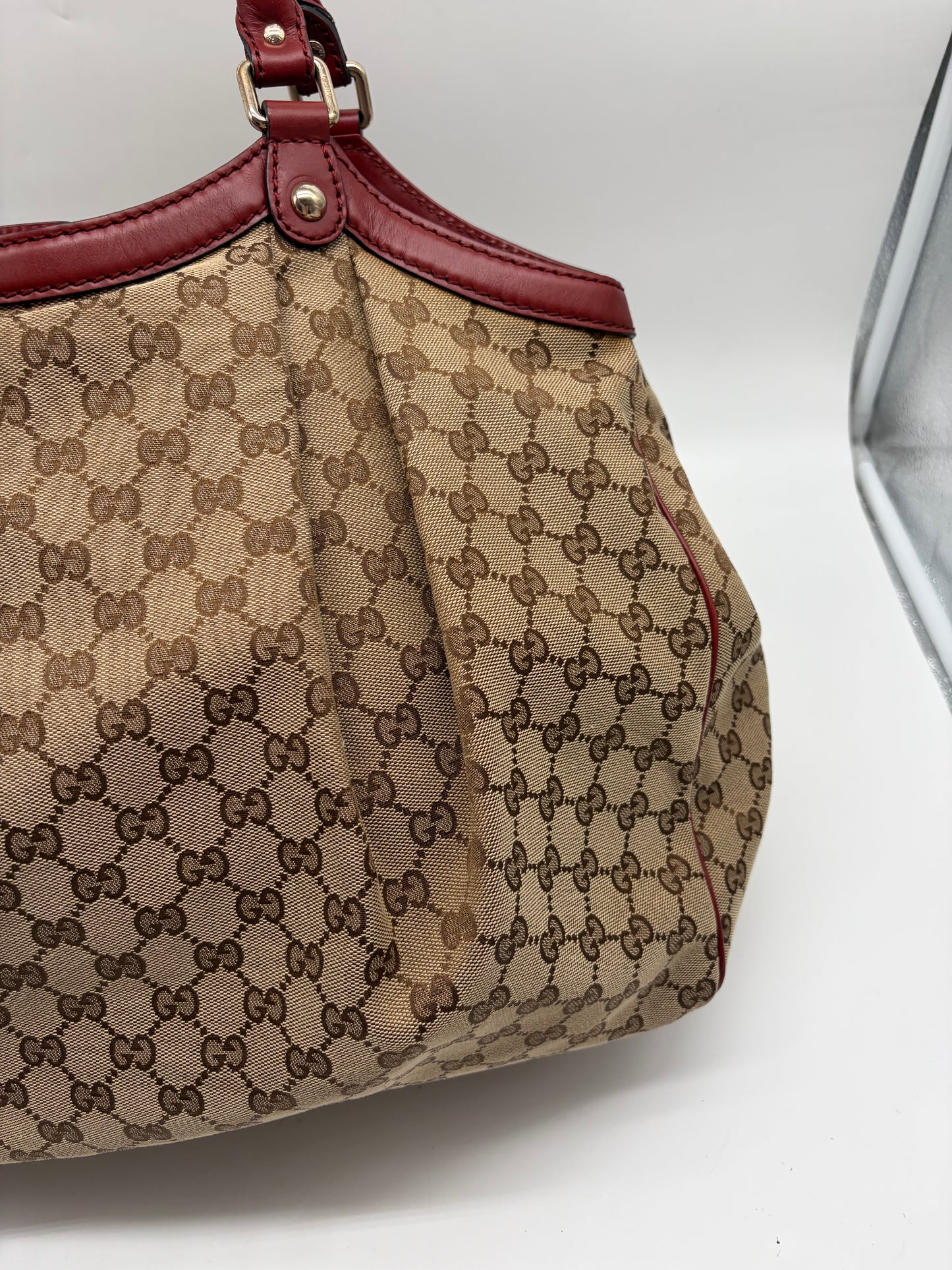 Gucci Large Sukey Tote beige Canvas mit rotem Leder