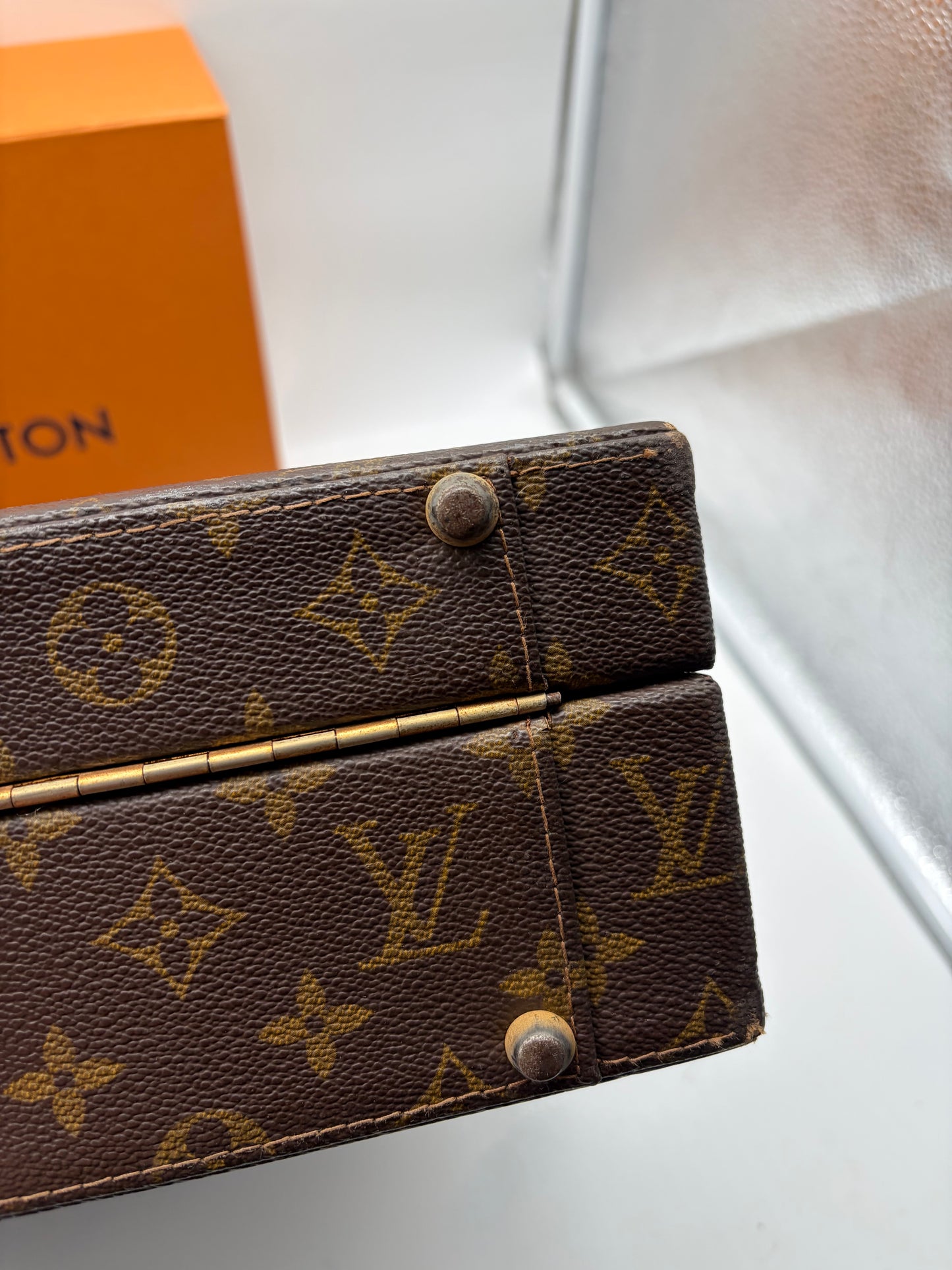 Louis Vuitton Crusher Trunk Monogram Koffer
