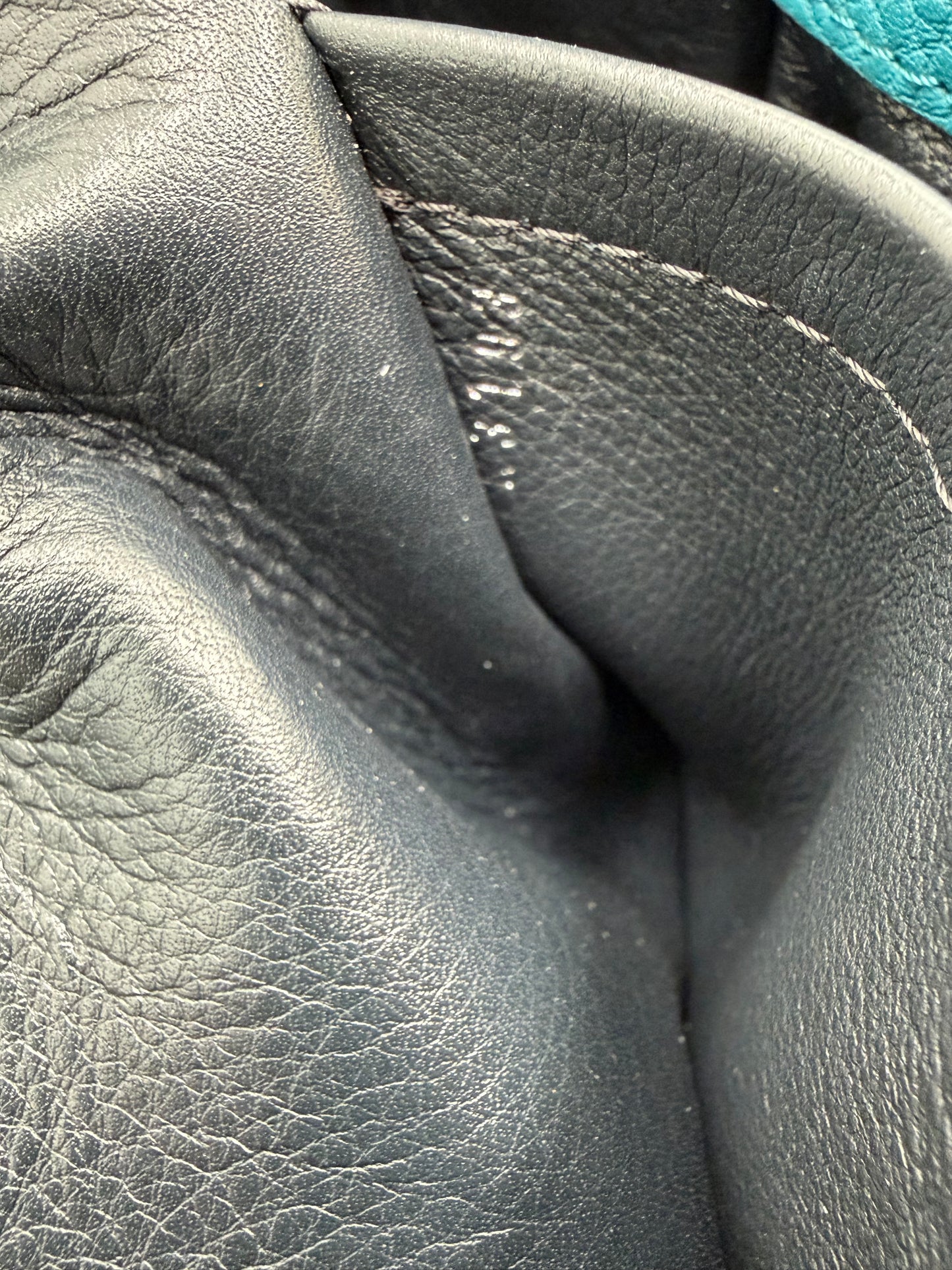 Louis Vuitton Capucines MM Handtasche