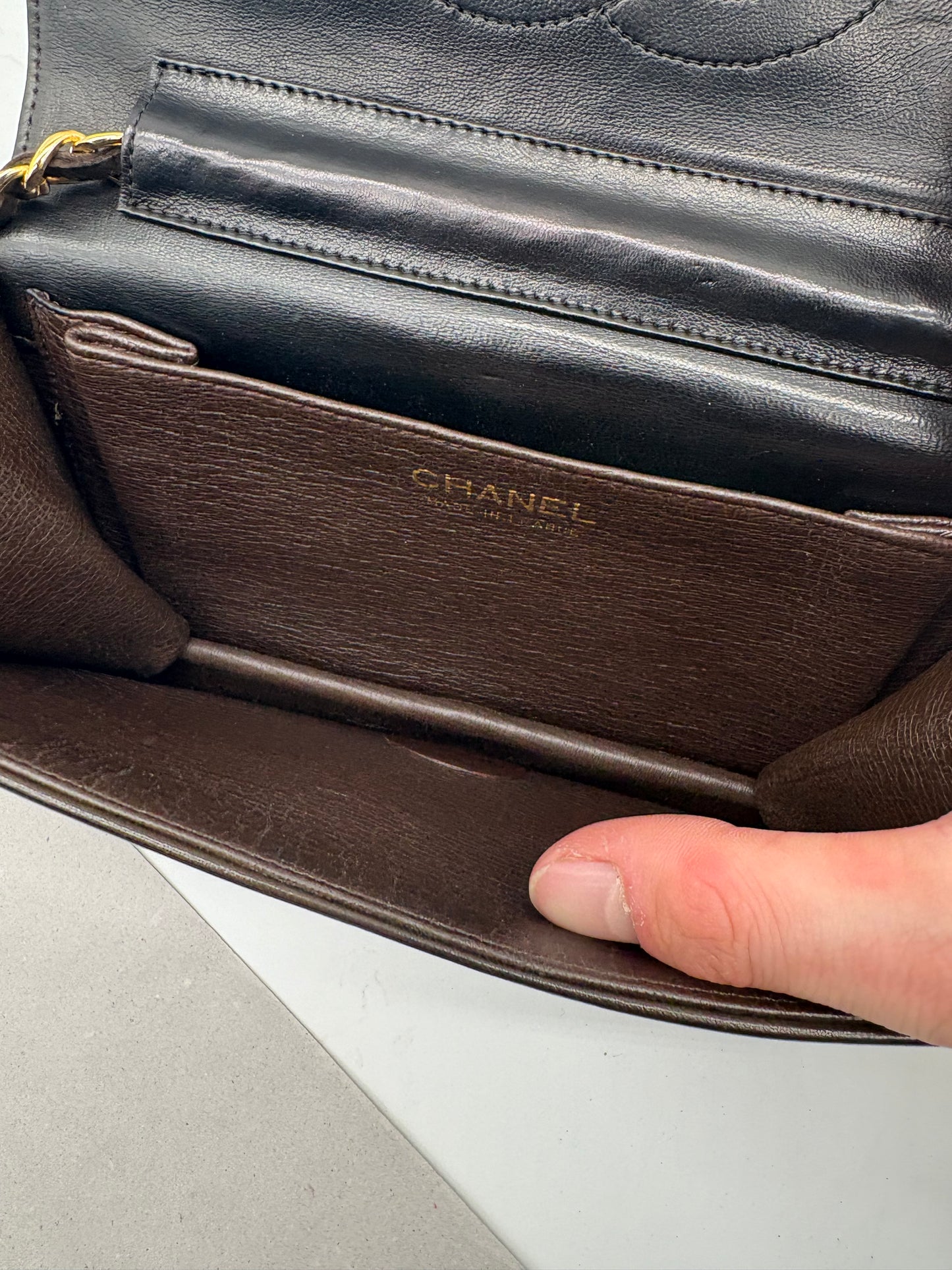 Chanel Mini Matelassé Umhängetasche schwarz